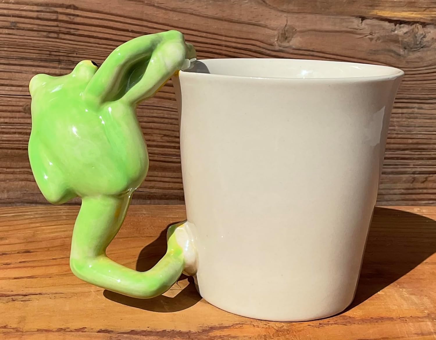 Tree Frog Coffee Mug & Pencil Holder by SassyXpressions – Ceramic Coffee Mug with 3D Frog Handle, White Glazed Novelty Cup – Cute Mug Gift, Small Planter or Desk Accessory for Home & Office