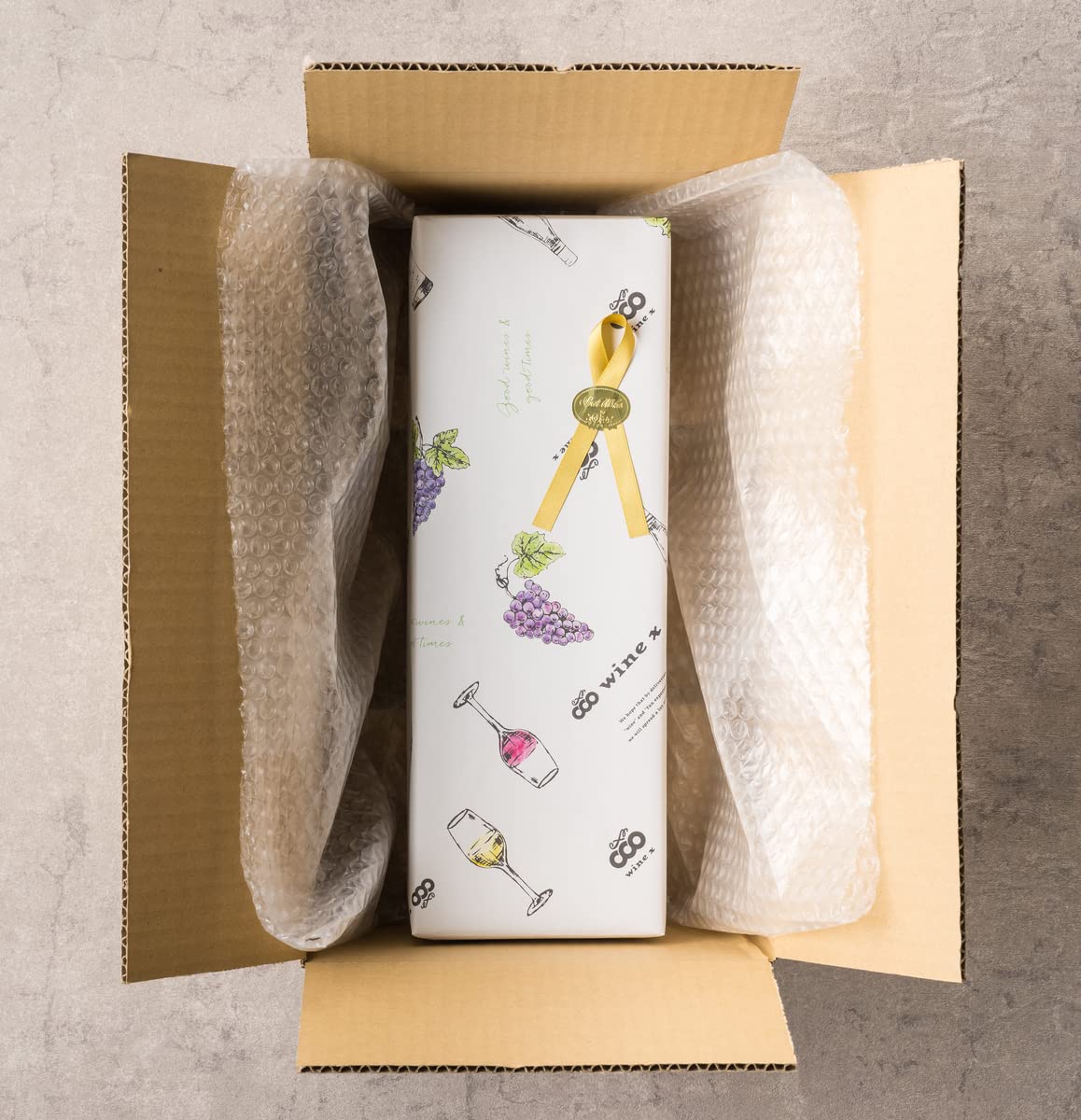 Amazon.co.jp: 【直輸入赤ワインギフト】168 ロッソ 辛口 イタリア