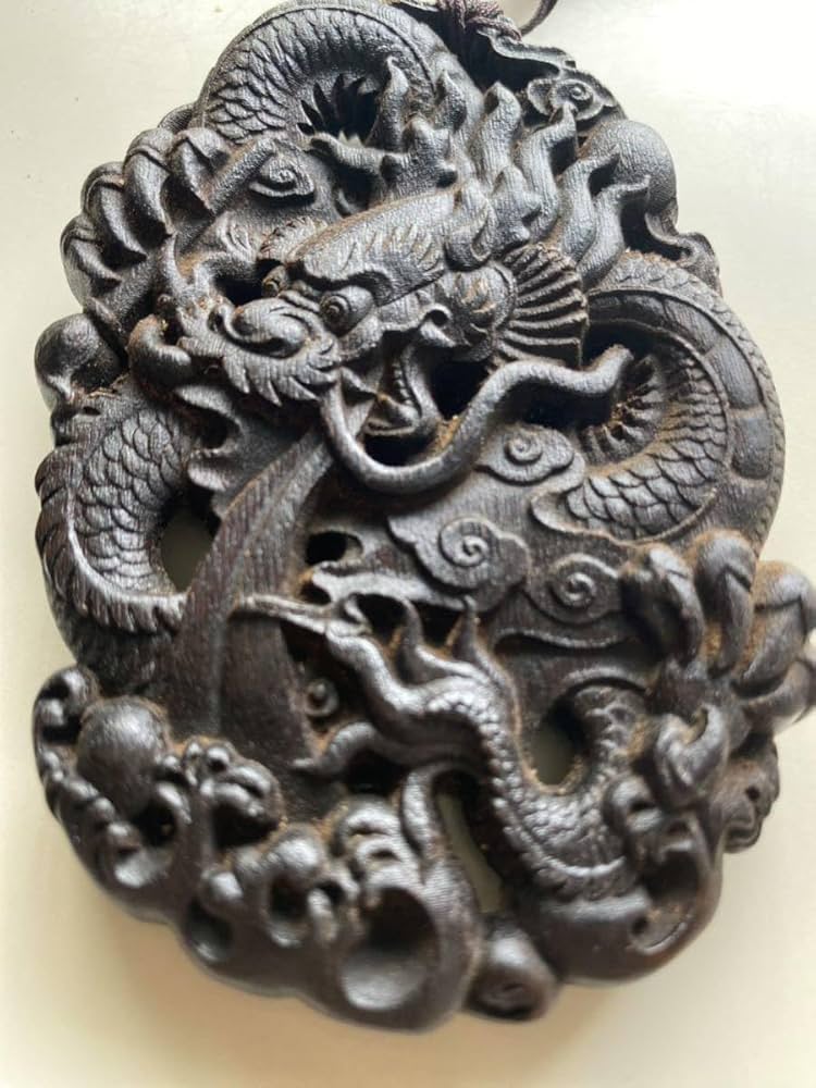 【希少】木彫り 彫刻 一刀彫 一本物 龍 飾り物 置物 竜 希少】木彫り 彫刻 一刀彫 一本物 龍 飾り物 置物 竜 Amazon.co.jp