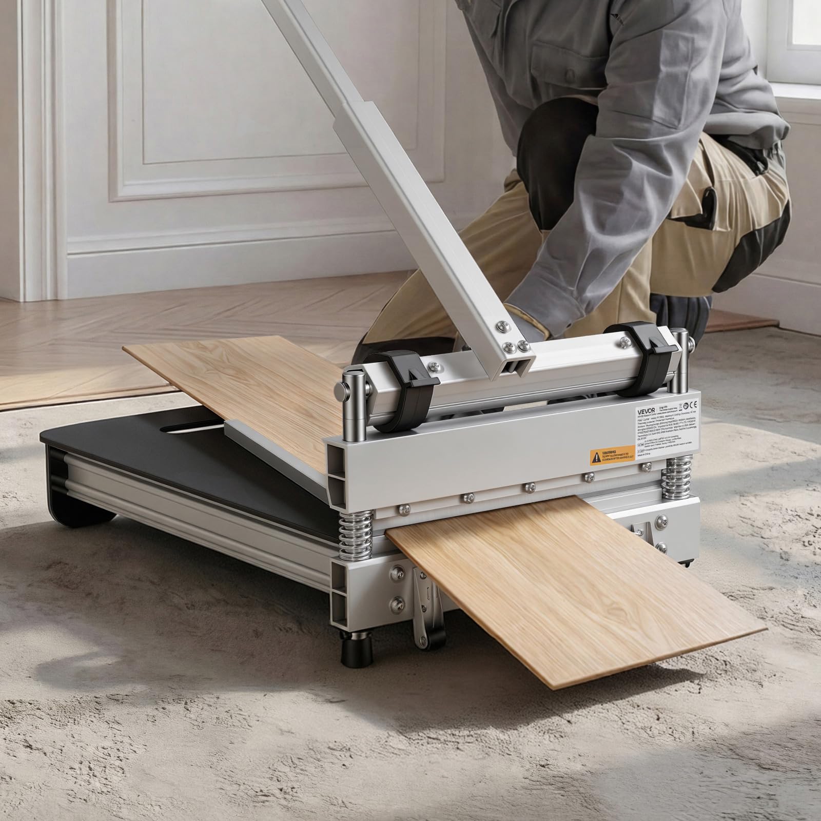 VEVOR Coupe Parquet Max. Épaisseur 16 mm Largeur 330 mm Guillotine à Parquet Réglages d'Angle 15° 30° 45° pour Sols Stratifiés Bois d'Ingénierie Vinyle LVT, Poignée Télescopique, Lame Acier D2, Roues