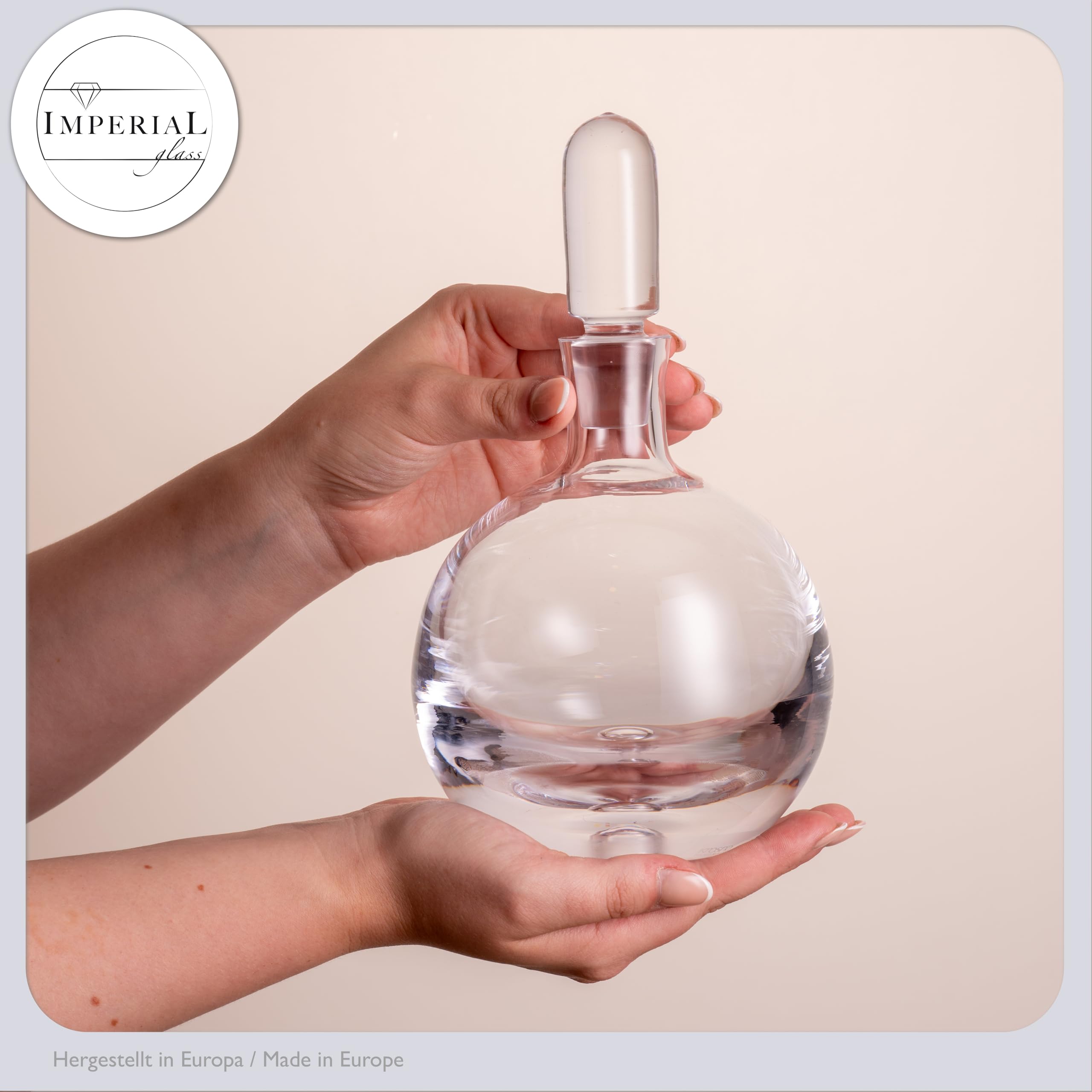 Cognac Karaffe aus Crystalline Glas – kugelförmiger Dekanter mit Glasstopfen und Luftblase im Boden 600ml – Handarbeit