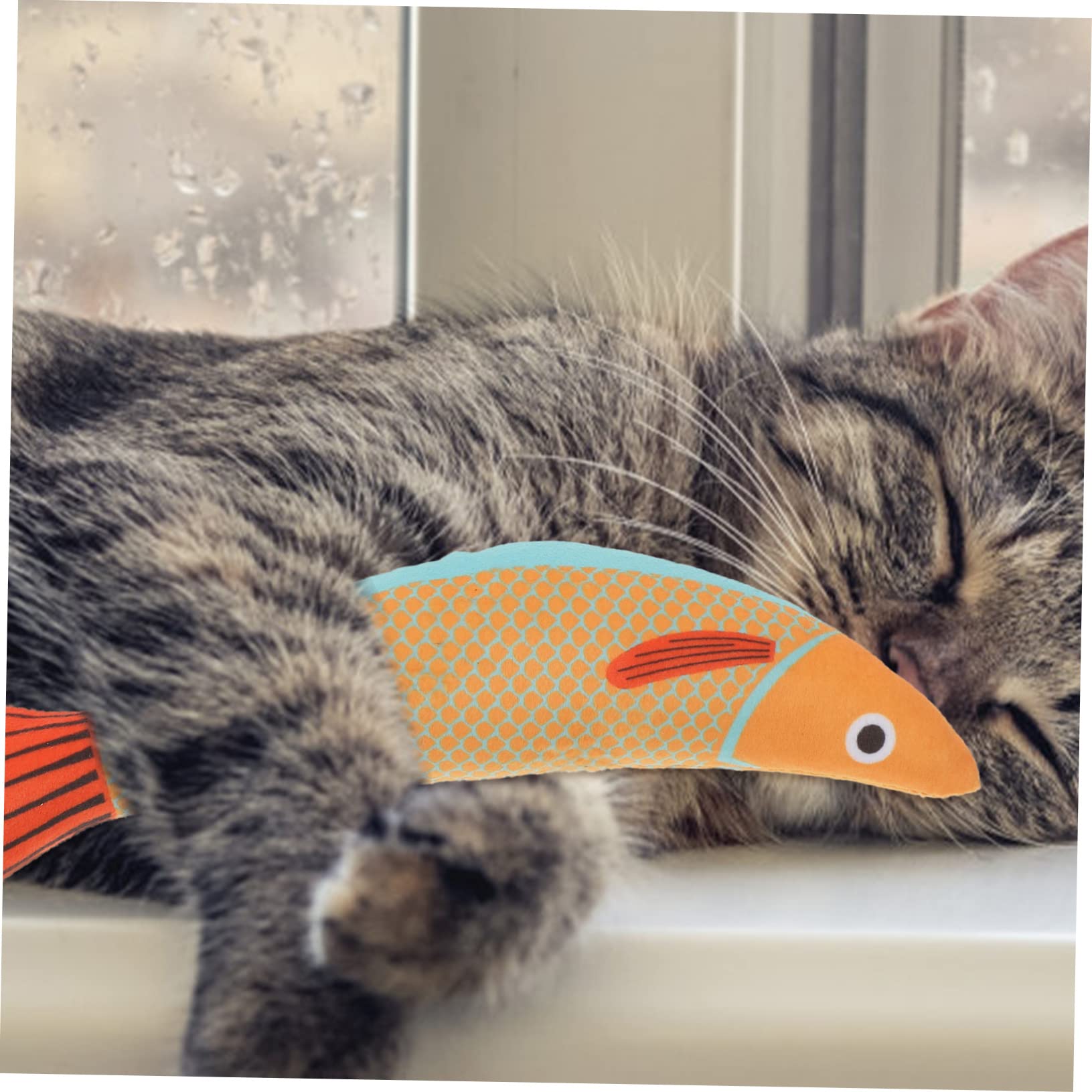 YARNOW Jouet à L’Herbe à Chat en Peluche pour Chat, Forme Poisson, à Mâcher, à Griffer, pour Jouer et Se Divertir Longtemps