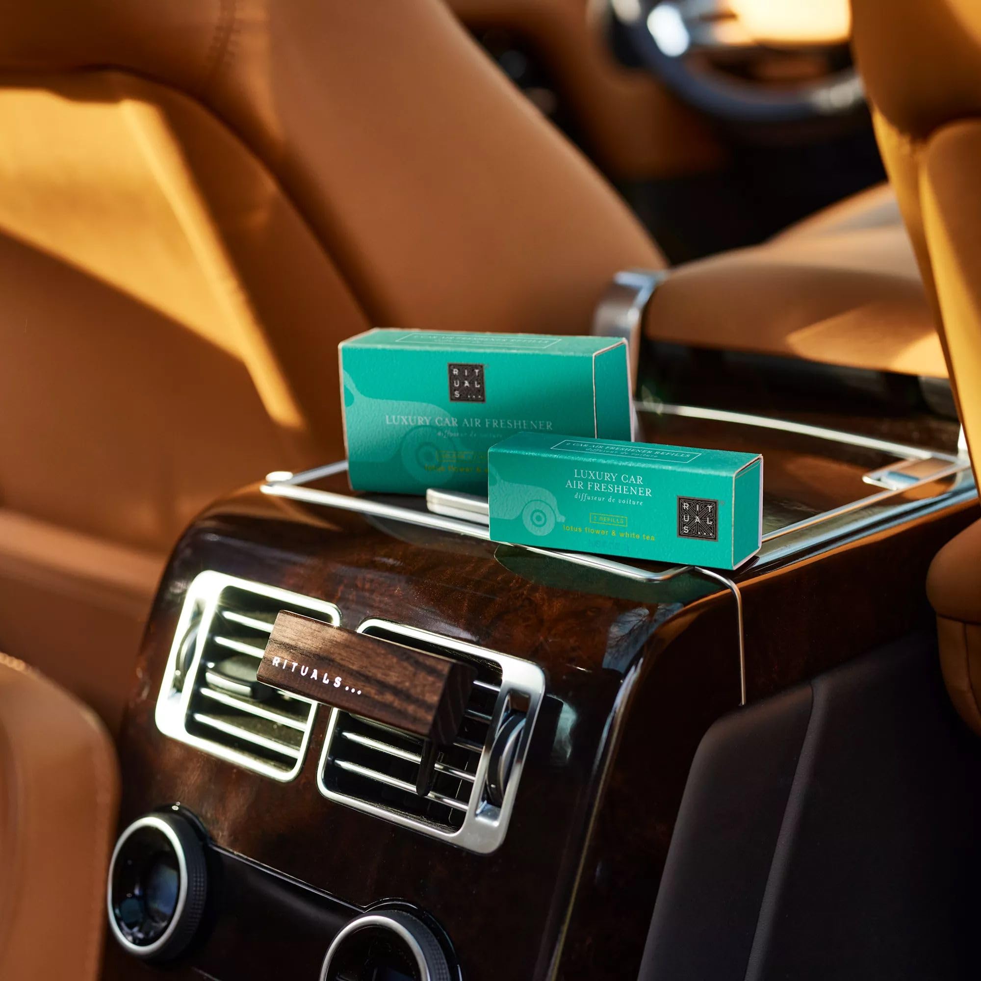 RITUALS Karma Pack Recargas de Ambientador de Coche – 2 Recargas – Flor de Loto y Té Blanco – 2 x 3 g – sin soporte de madera