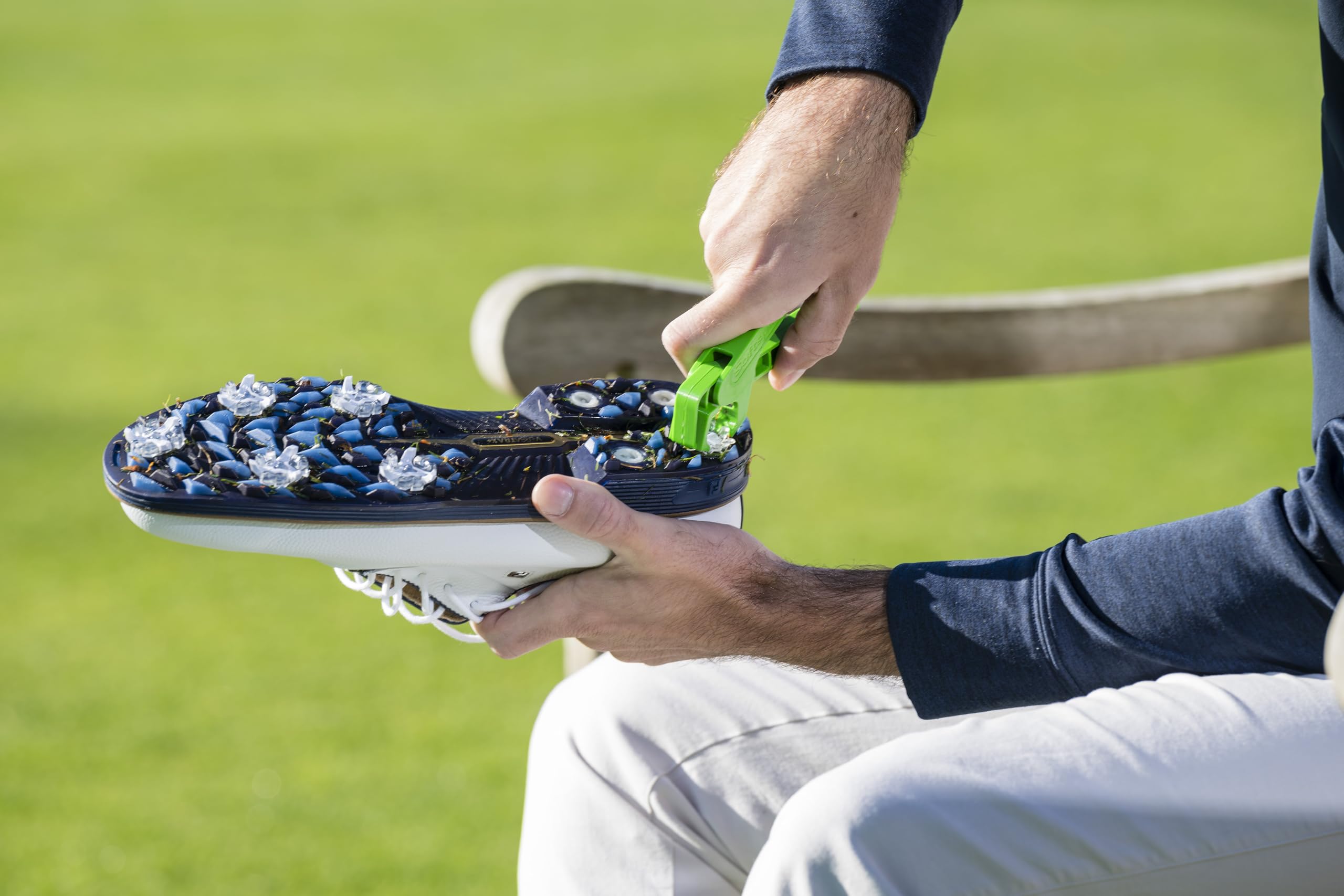 Softspikes XTractor Wrench Kit - Remove and Replace Even The Most Stubborn Golf Spikes