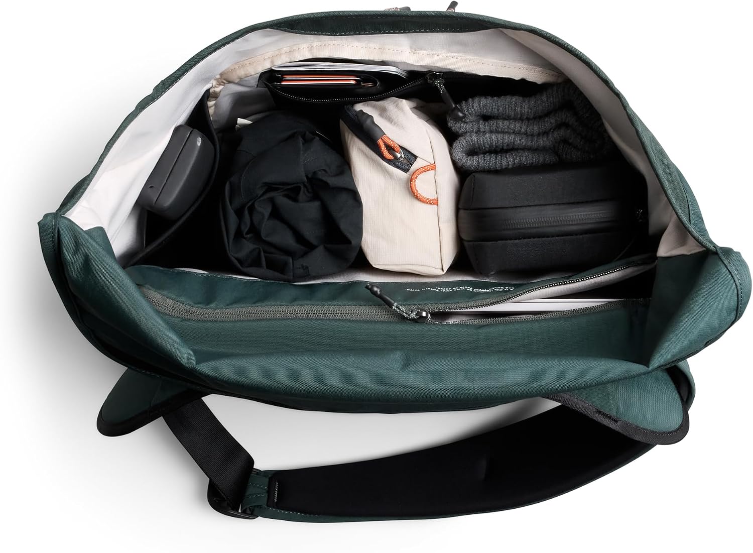 Bellroy Venture Messenger 16” (Bike Travel Bag with Laptop Storage and Comfortable Strap) - DeepOcean