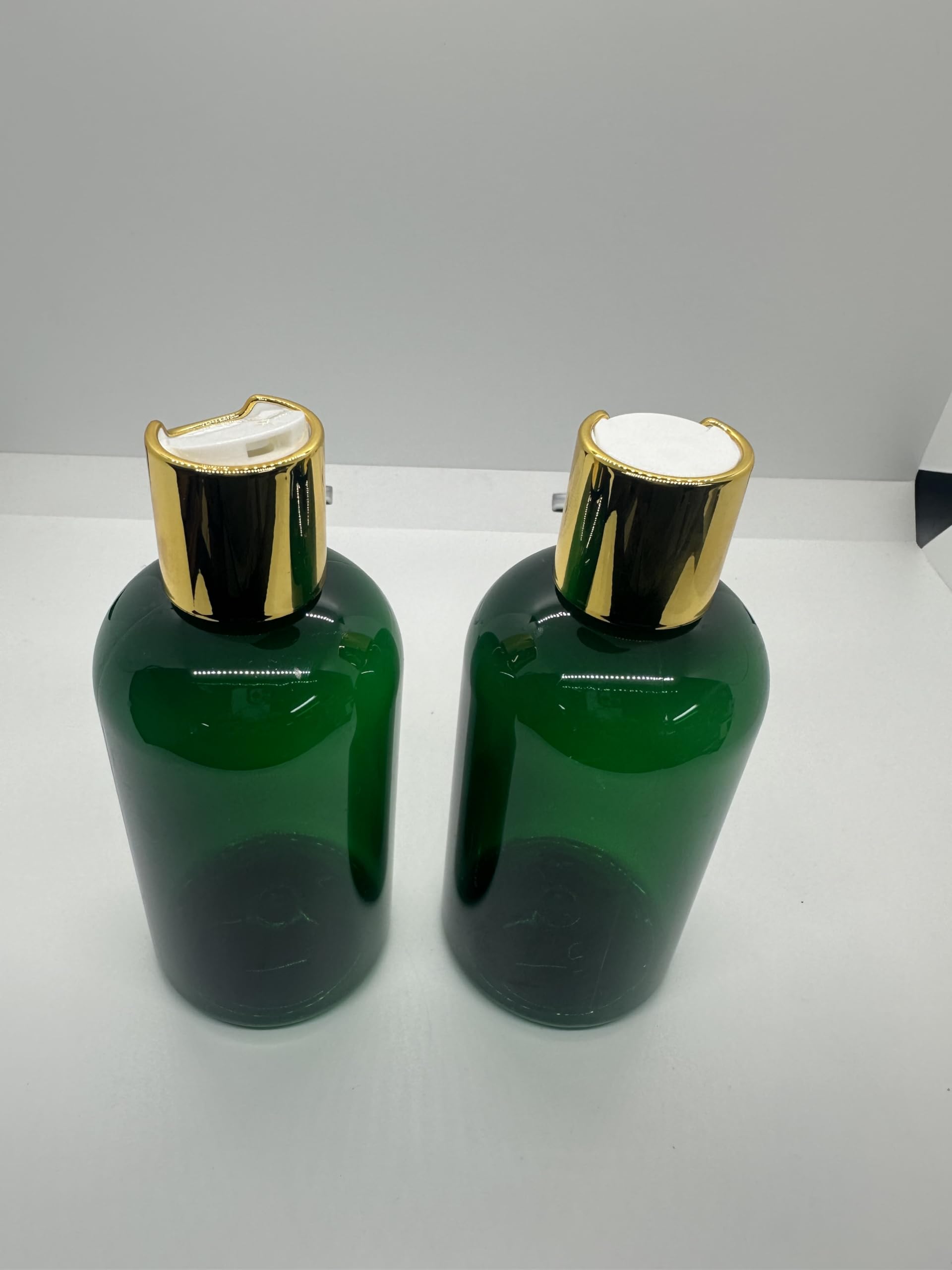 Empty Green Boston Plastic Bottles -2 pack- Squeezable - BPA Free -with golden lid - Shampoo, Lotion,(8oz)