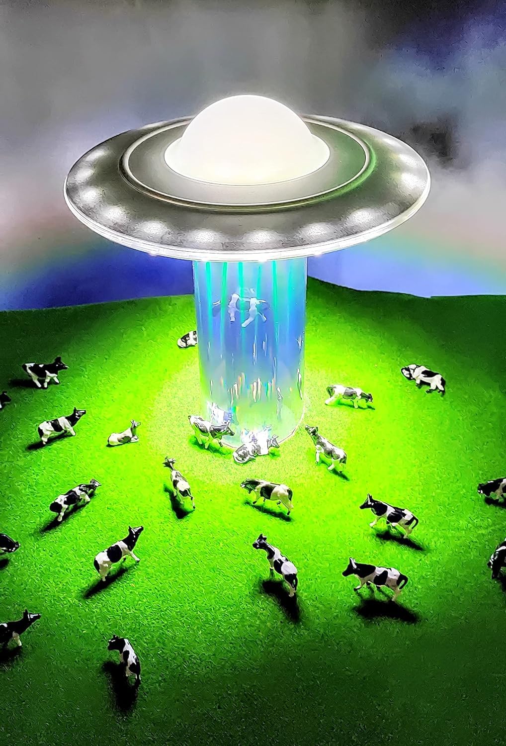 WAN TAI UFO Cow Abduction LED Desk Lamp - Touch Sensor Alien Light With Mini Cows, Sci-Fi Novelty Decor Galaxy Lamp