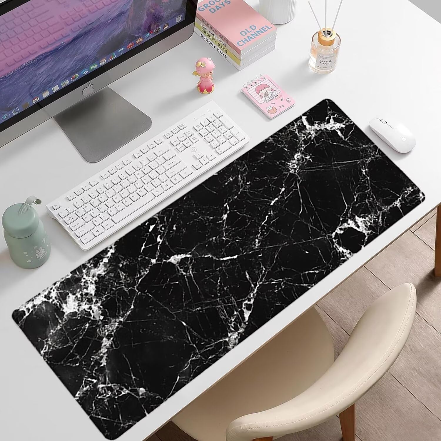 Podkładka pod mysz do gier XXL - 1400 x 600 x 3 mm - krajobraz duża antypoślizgowa podkładka pod klawiaturę biurową ze zszytymi krawędziami, czarna duża podkładka pod mysz do gier do biura i domu