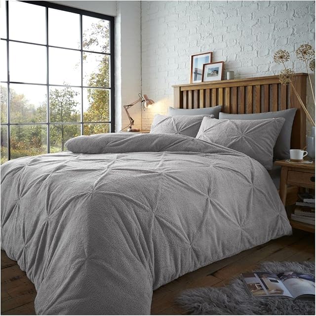 GC GAVENO CAVAILIA Luxurious Teddy Fleece King size Bedding, Extra Soft White Pinch Pleat Duvet Covers, Warm Reversible Grey Diamond Cover