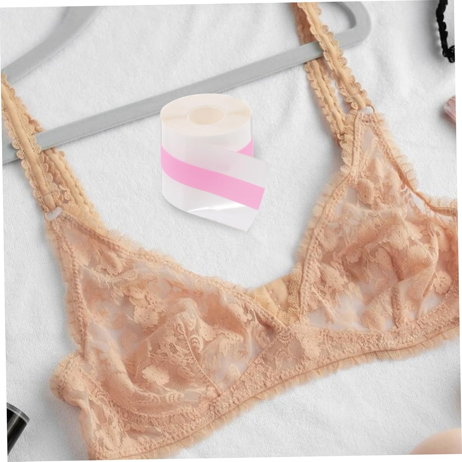 Baluue 1roll Women Sweat Adhesive Tape Nipples Cover Tape for Comfortable Invisible Support for Backless Everyday Wear