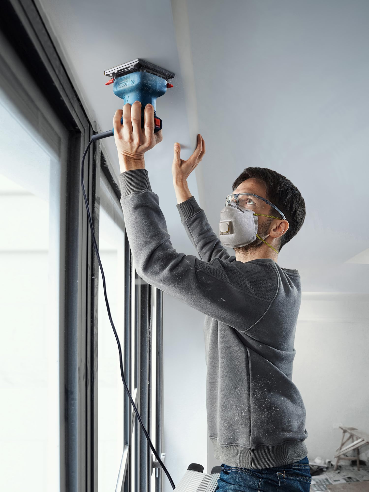 Bosch Professional Titreşimli Zımpara GSS 140 A