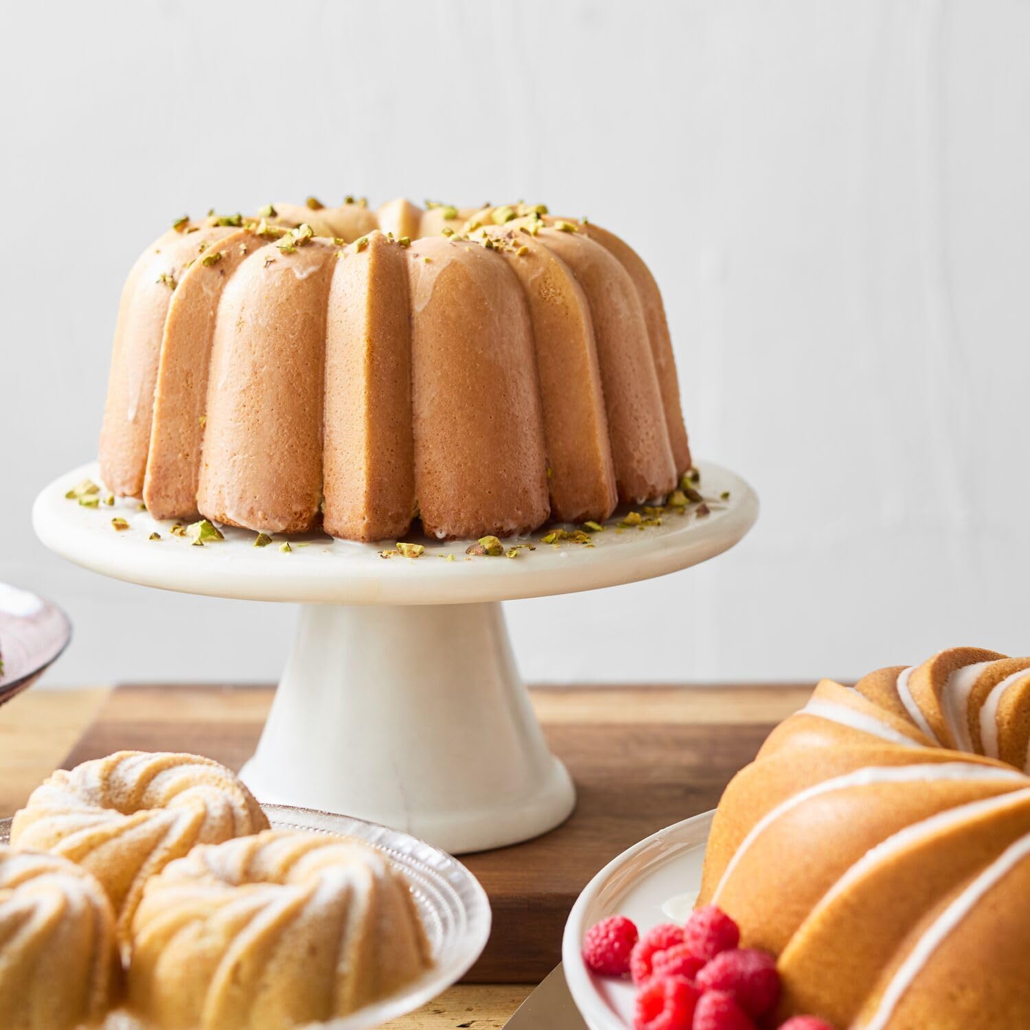 Nordic Ware Anniversary Bundt Pan, Toffee