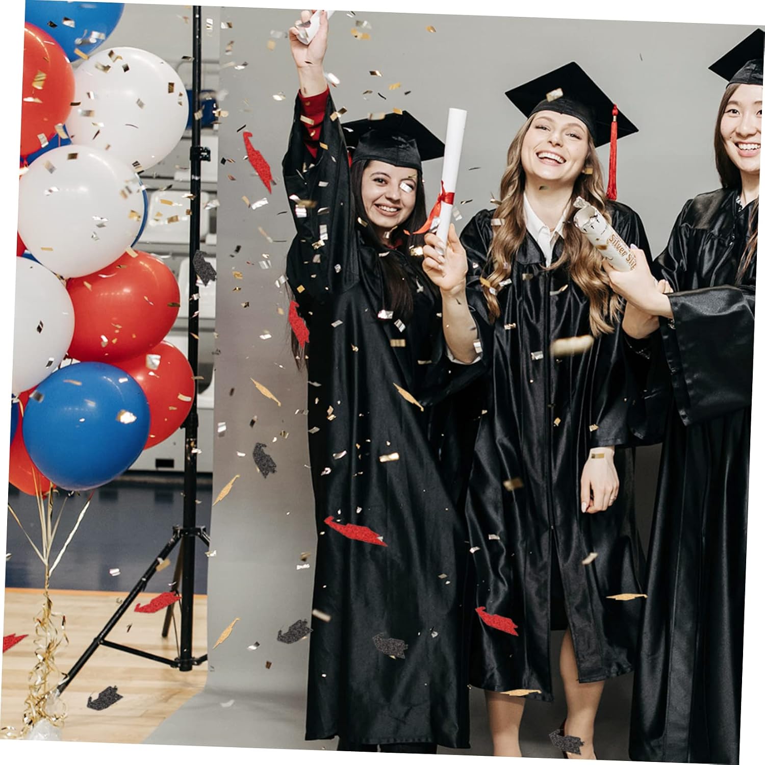 Zerodeko 3pcs Graduation Confetti Decoration of Shiny Cap-themed Confetti for Parties Celebrations and Photo Props for Graduation Events