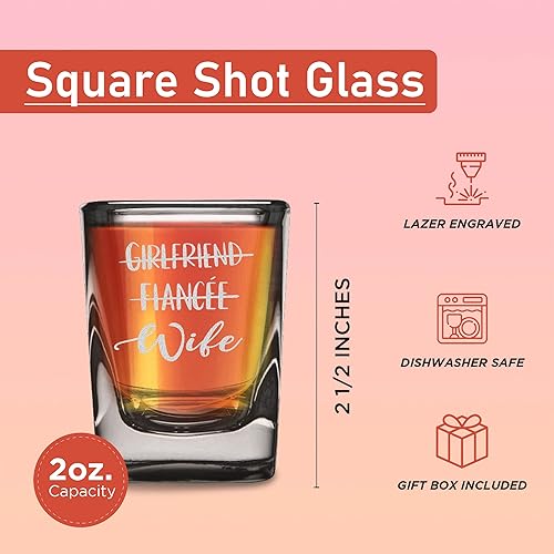 Miniatura 3 de shop4ever Juego de 2 vasos cuadrados grabados con base pesada 2 onzas con caja de regalo