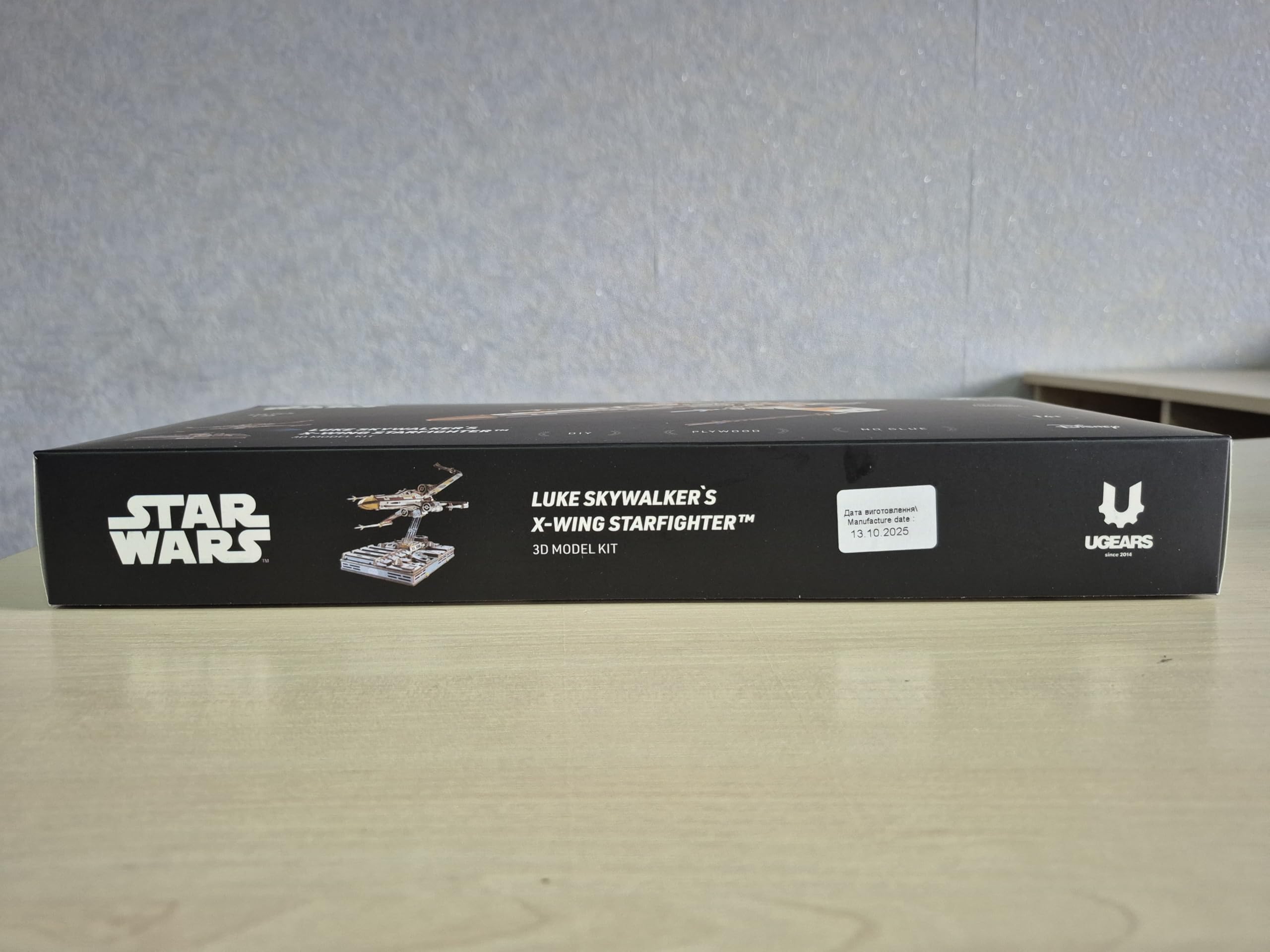 UGEARS Star Wars ™ X-Wing Starfighter von Luke Skywalker ™ – 3D Puzzle Holz Modellbausatz Erwachsene, Holzpuzzle Erwachsene 3D, Holz Modellbau Baukasten, Star Wars Geschenk 3D Puzzle Weihnachten