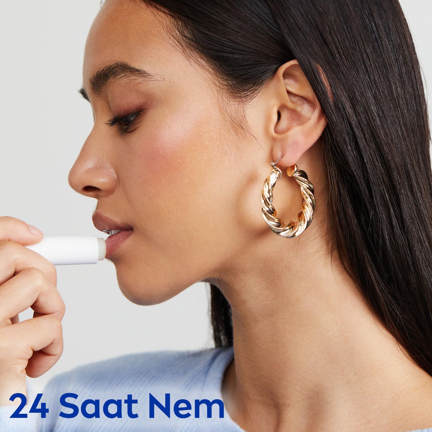 NIVEA Med Repair Dudak Bakım Kremi, 24 Saat Nem,Doğal Yağlar,SPF 15 (4,8 ml) + NIVEA Hydro Care Dudak Bakım Kremi, 24 Saat Nem, Aloe Vera, Saf Su ve Doğal Yağlar, SPF 15 (4,8g) X3