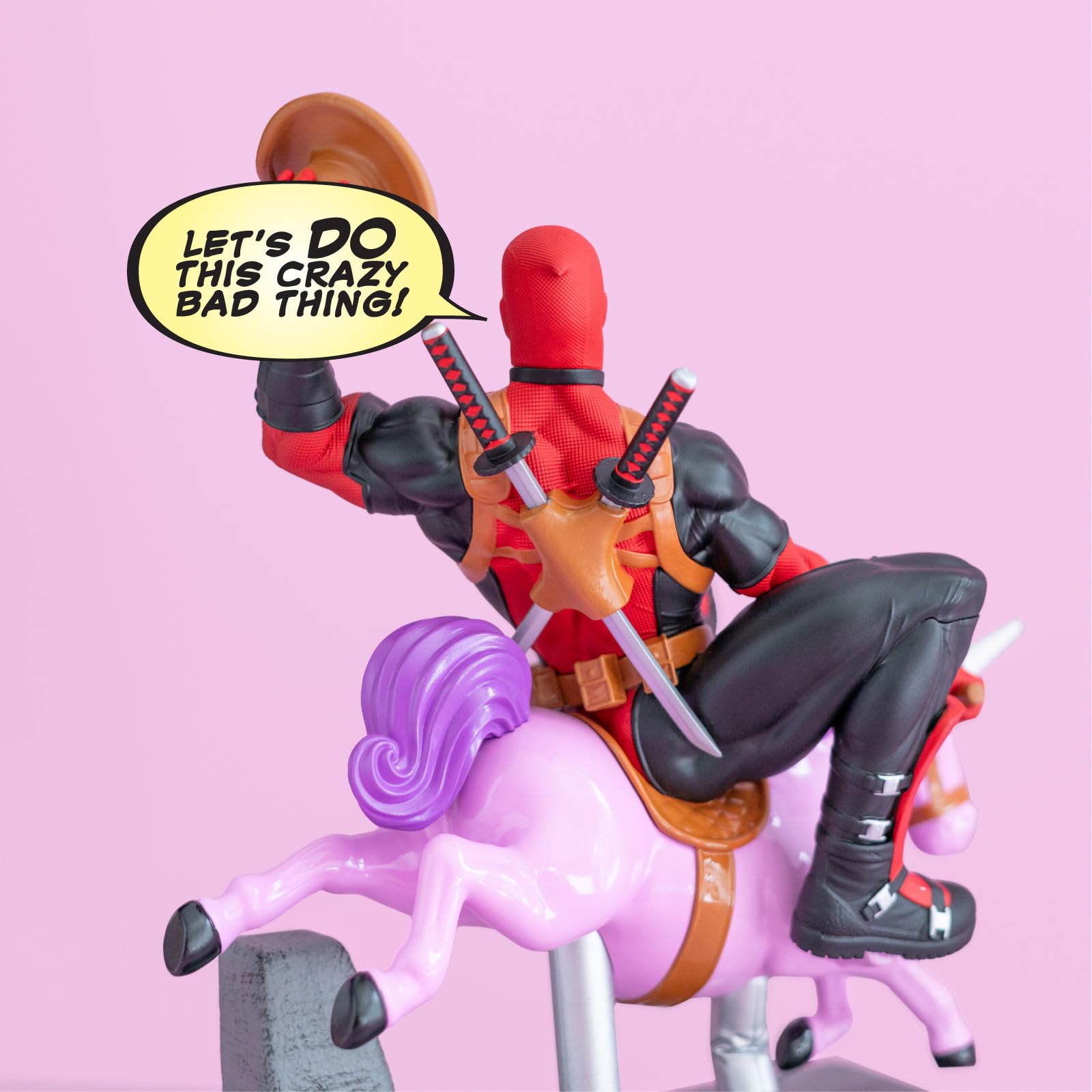 Grupo Erik Calendario Perpetuo Marvel Deadpool 3D - Calendario da Tavolo Perpetuo | Decorazione da Scrivania per Fans: Personaggi Marvel Gadget 17 x 21 x 9,5 cm