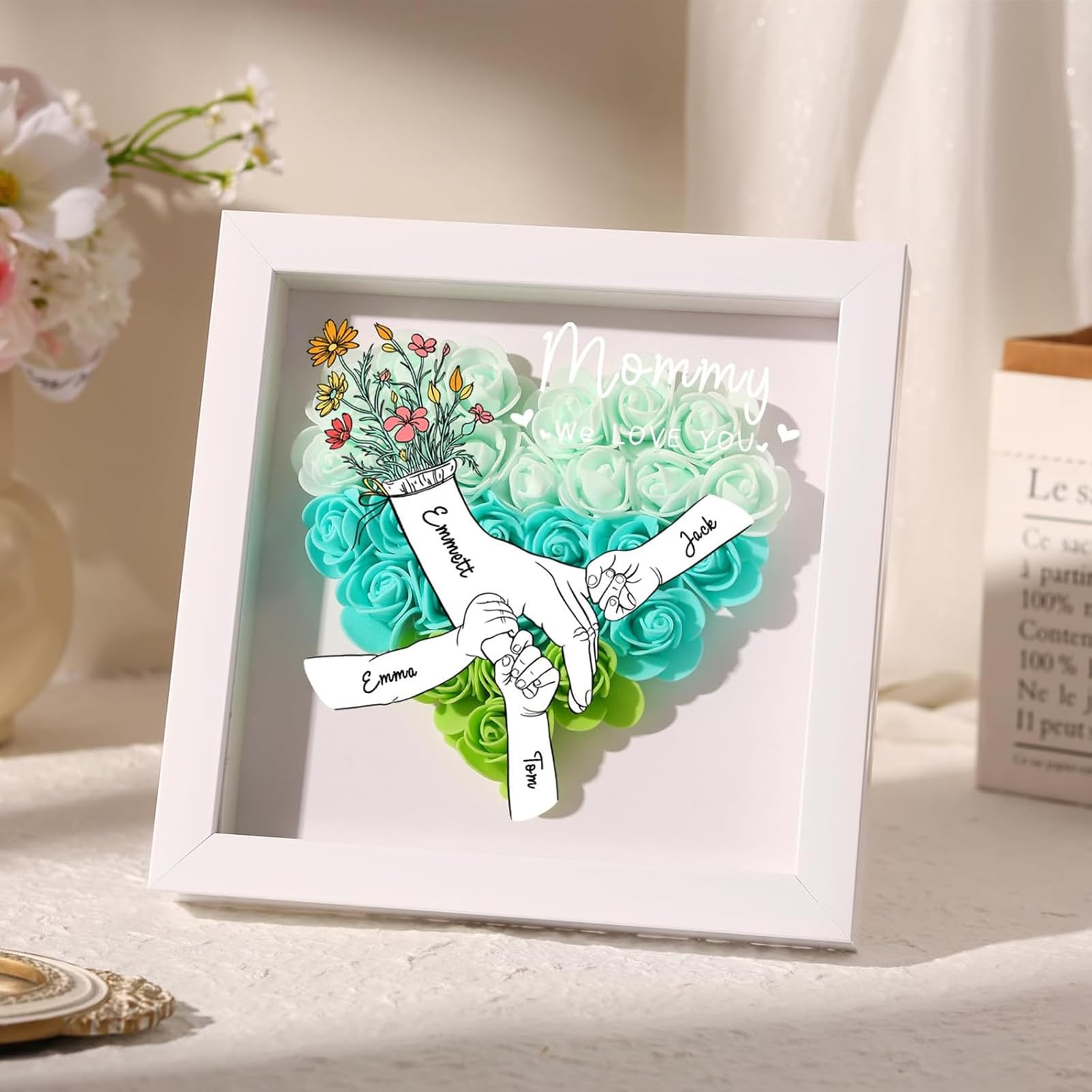 Caja de flores secas personalizada con forma de corazón y de 2 a 8 nombres para mamá