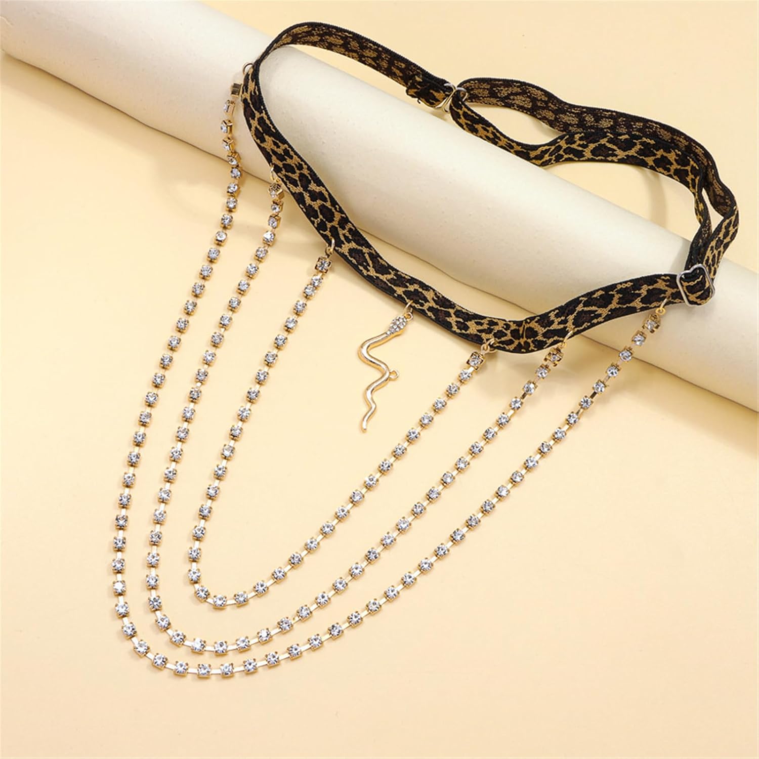 Garter Chain Rhinestones Snake Pendant Leg Chain for Female Night Club Thigh Aesthetic Dress Leg Jewelry Thigh