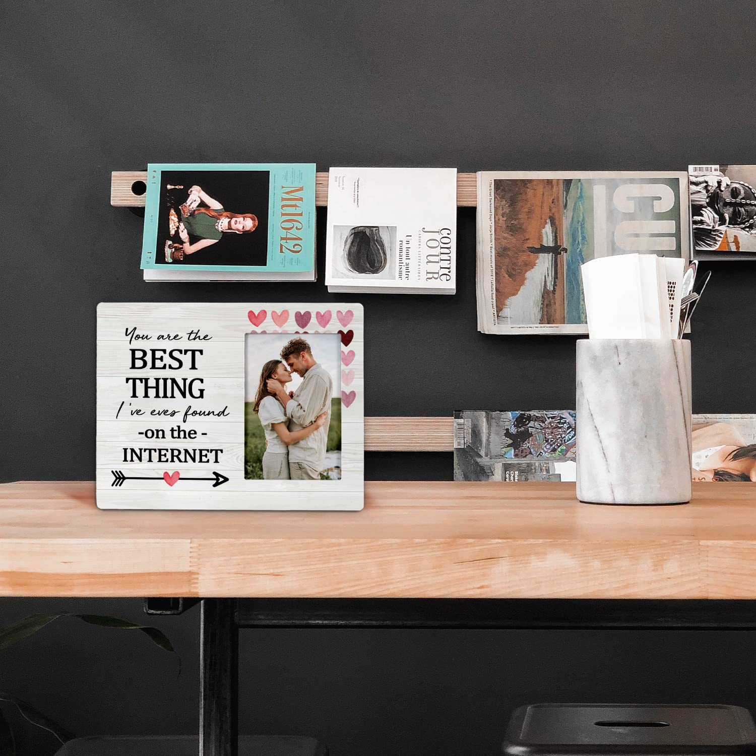 FONDCANYON Cornice Portafoto In Legno 20x25 Cm | Scritta Romantica "You Are The Best Thing I've Ever Found On The Internet" | Per Coppie, Fidanzati, Anniversario