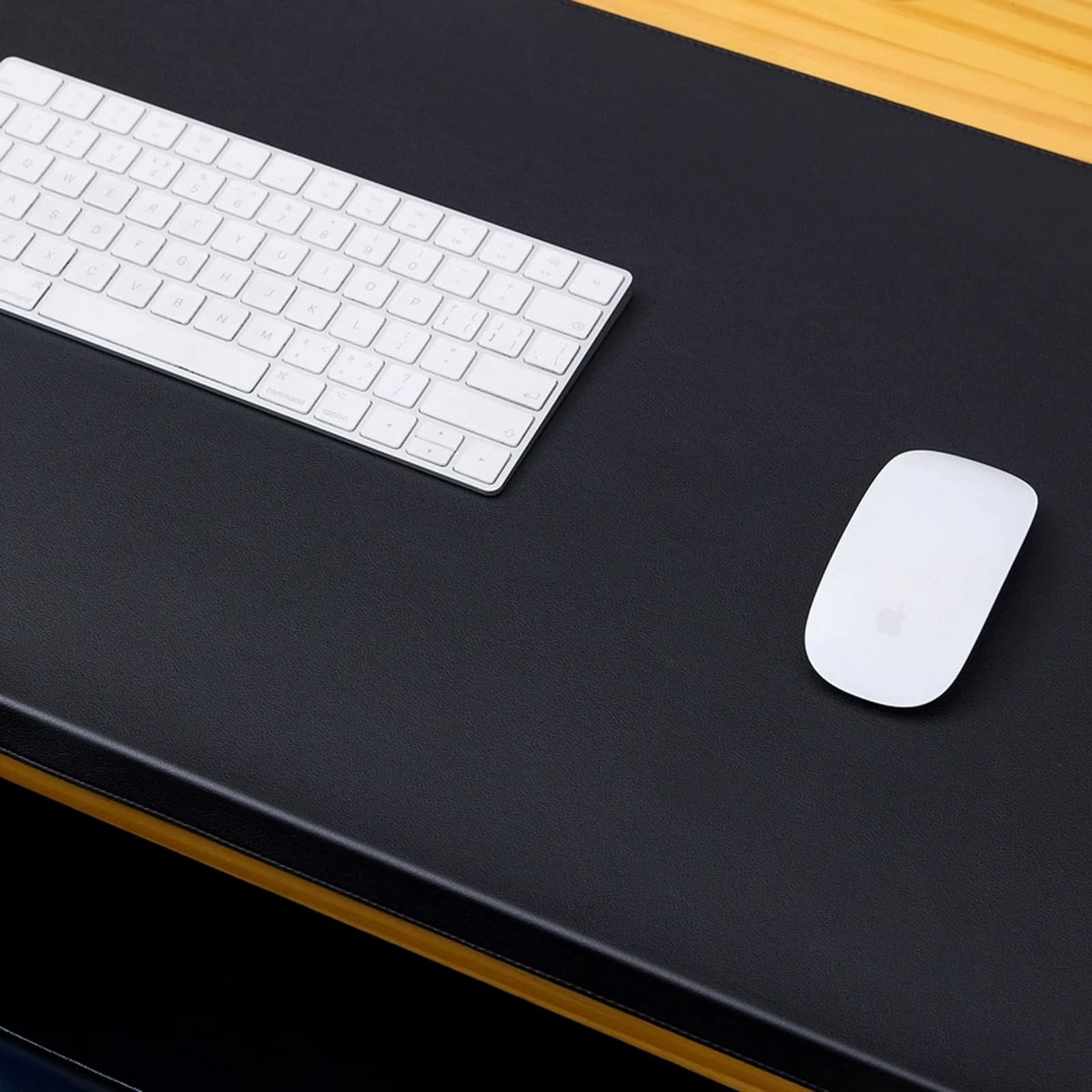 Sous-main de bureau en cuir synthétique avec rebord de fixation complet – Sous-main de protection extra large, imperméable, résistant à la chaleur et antidérapant pour clavier, souris, ordinateur