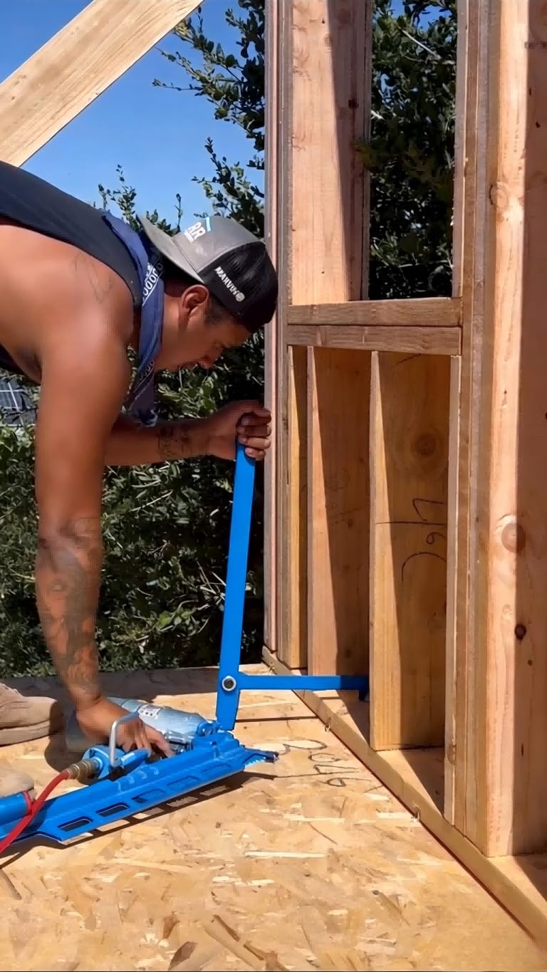 FreeAgain Heavy Duty Framing Wall Puller Tool - Solid Carbon Steel, 2-Foot Lever, Powdercoated Finish, Soft Grip Handle