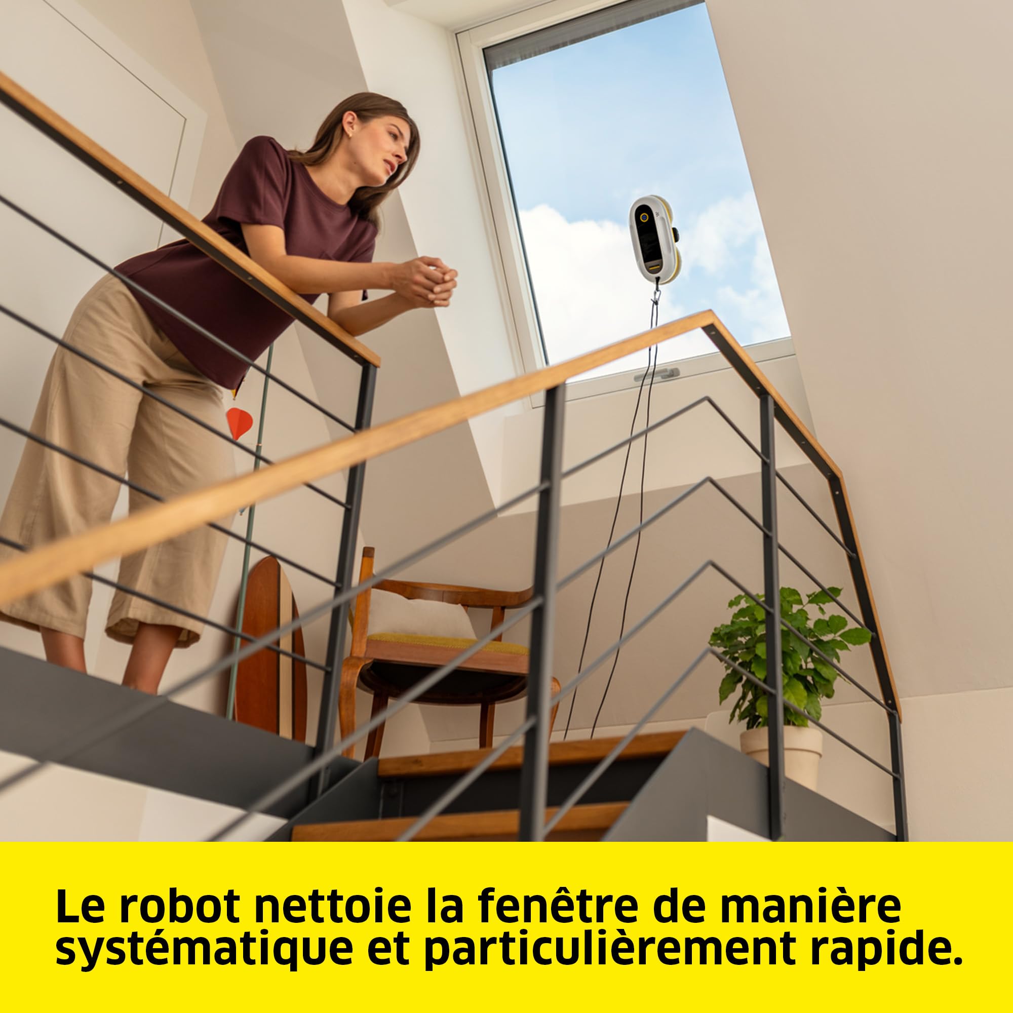 Kärcher Robot Lave-Vitres RCW 2 Extra, Nettoyage Intelligent & Automatique, Système à 2 Réservoirs, Pulvérisation Intégrée, Autonomie de Sécurité : 20 min, Inclus : 2 Patins Microfibres & Télécommande