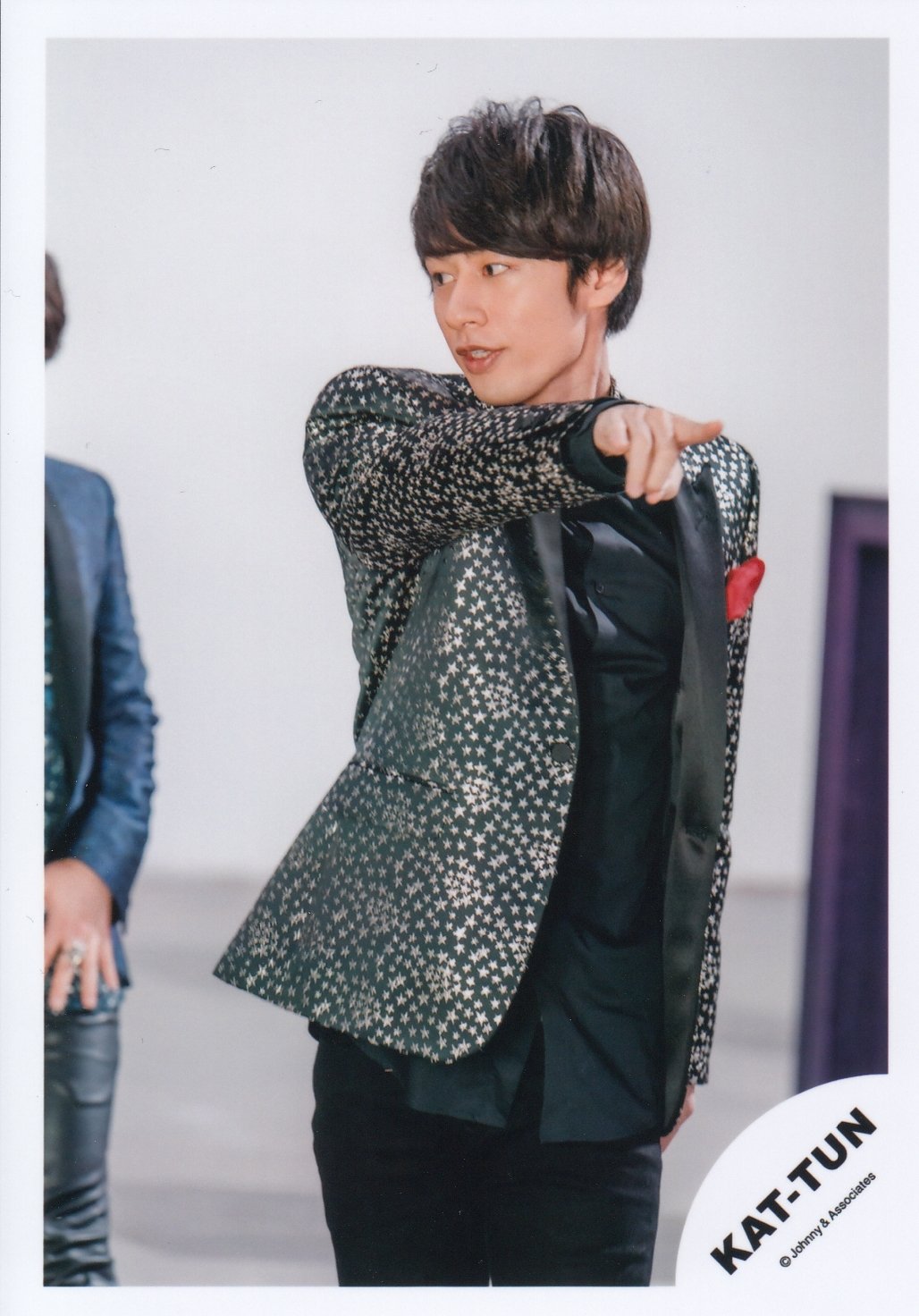 Amazon.co.jp: KAT-TUN 公式生写真 （中丸雄一）KA00135 : おもちゃ