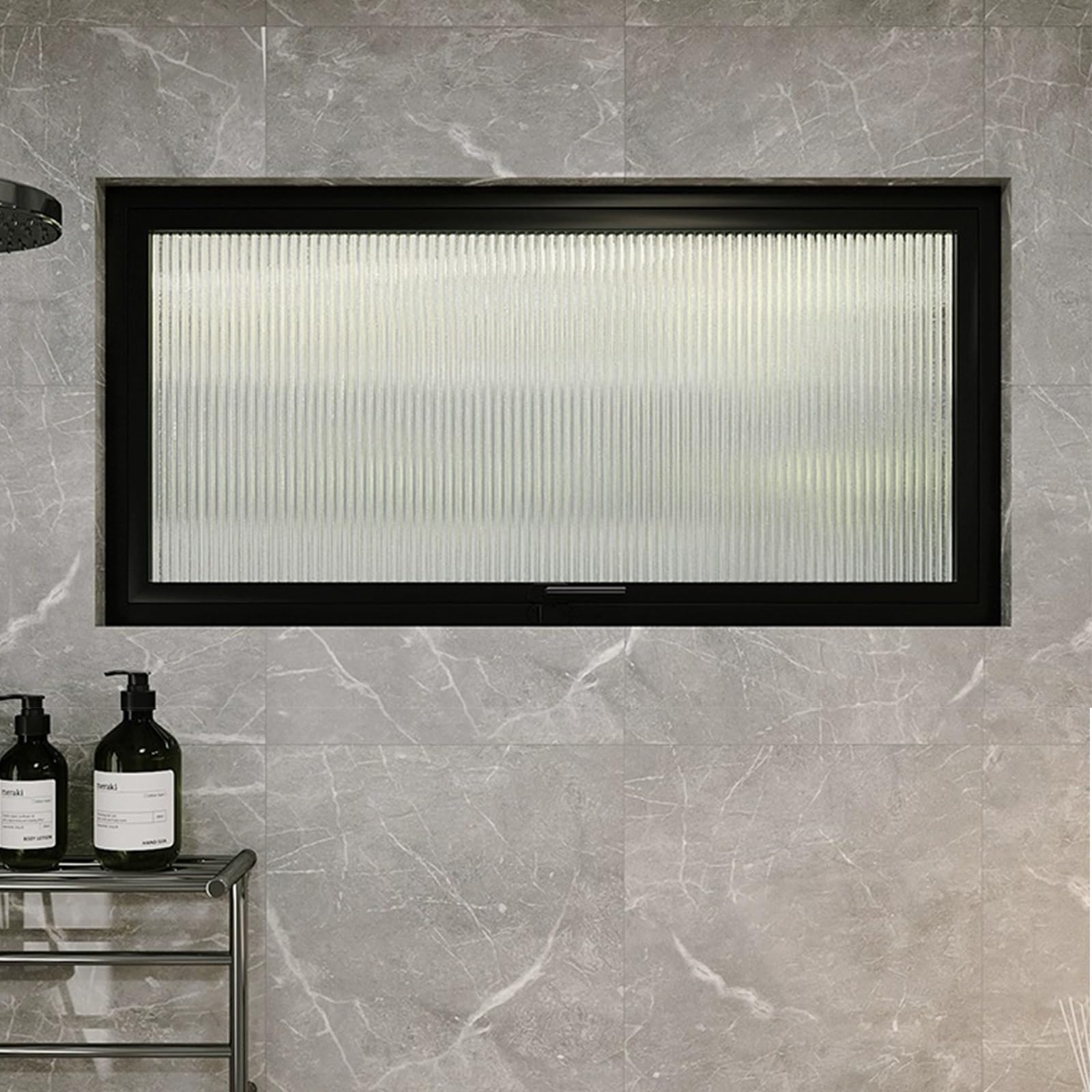 Fenêtre coulissante pour salle de bain et cuisine avec aération intégrée