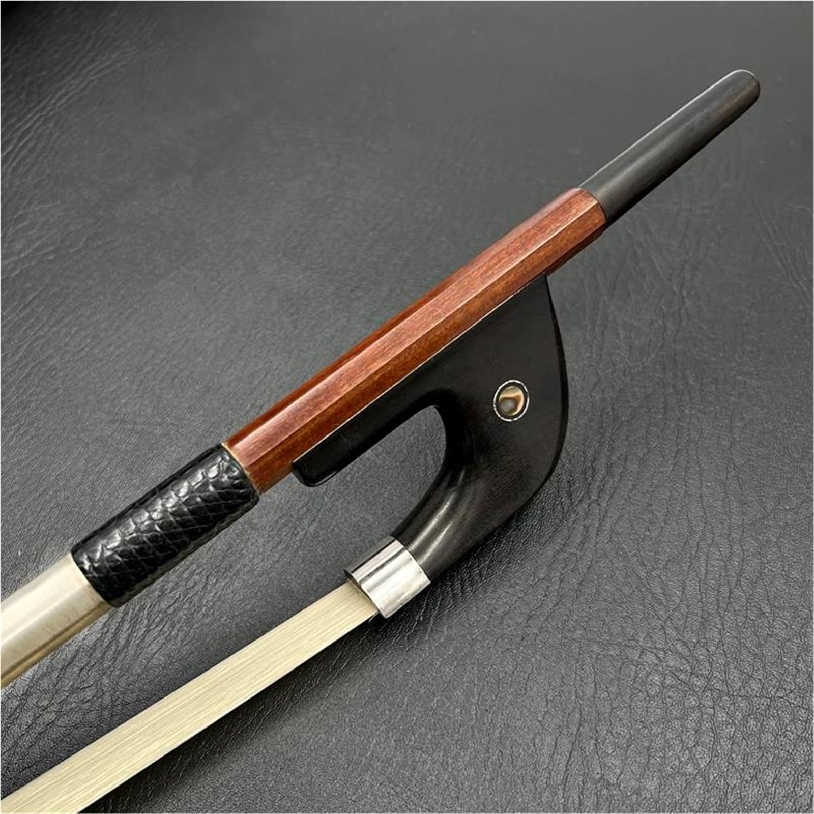 Professioneller Geigenbogen 4/4 3/4 1/2 Kontrabass Violinenbogen Professionelles Brasilholz Kohlefaser Weißes/schwarzes Rosshaar Langlebig(Type 21)