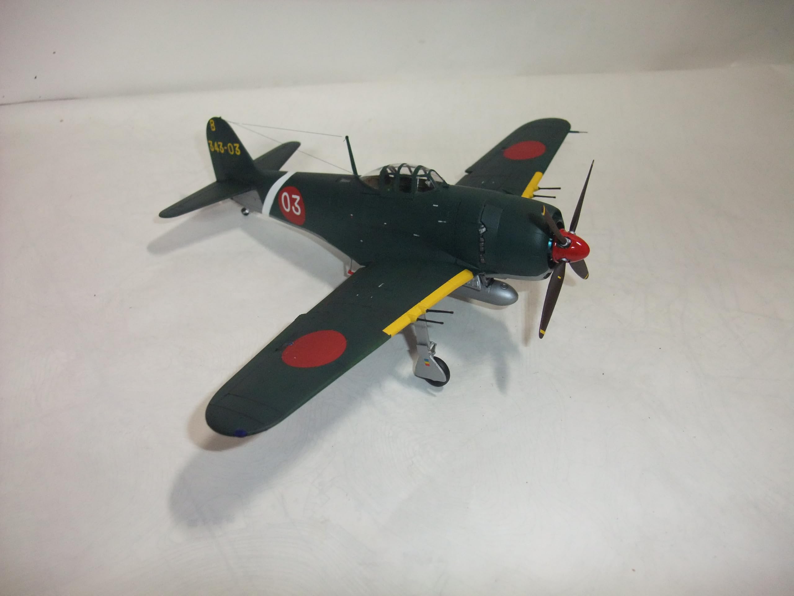 Amazon | 完成品 紫電改 日本海軍戦闘機 サイズ48分の1