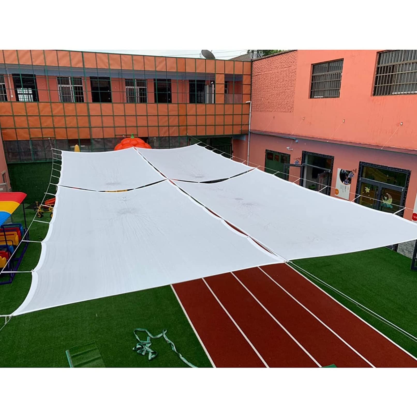 Zewnętrzna osłona przeciwsłoneczna 0,6 x 9 m z linką i aluminiowymi przelotkami do ogrodu, balkonu, biała - idealna na patio i taras