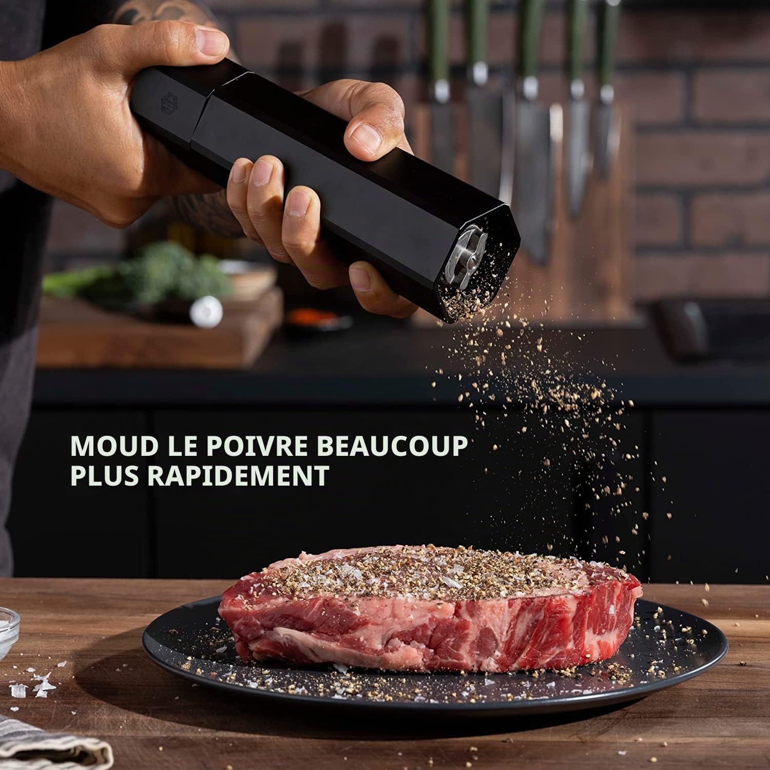 HexClad HexMill Moulin à poivre de qualité professionnelle très résistant, rechargeable, en aluminium noir mat, dix réglages de mouture grossière réglables