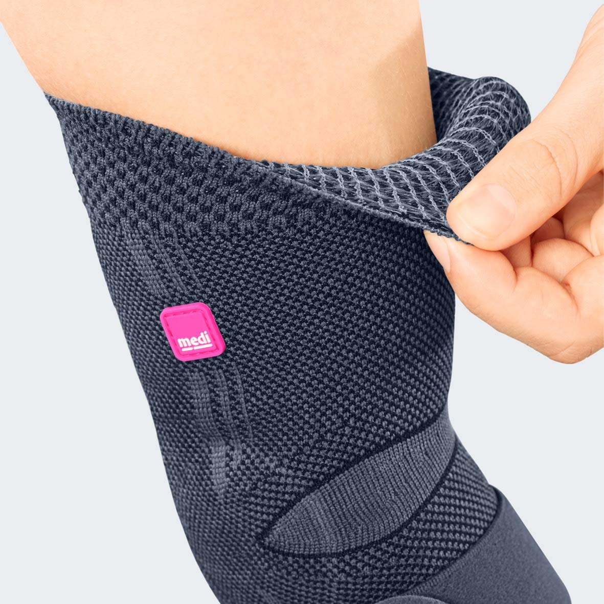 medi Epicomed - Ellenbogenbandage - silber - Größe I - Kompressionsbandage zur Stabilisierung des Gelenks bei Tennisarm oder Golferarm - Beidseitig tragbar