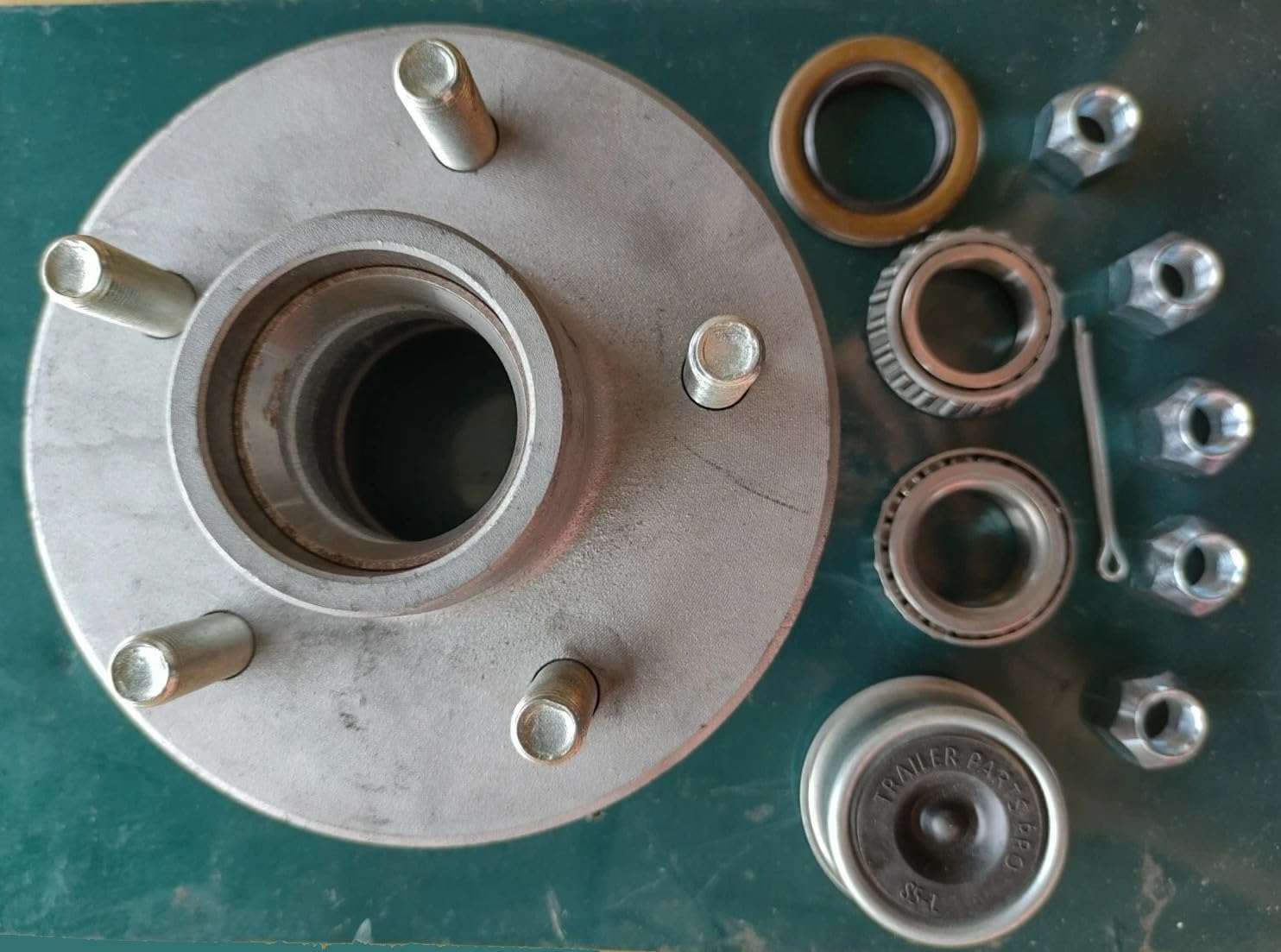 Boat Trailer Hub Kit 2500lb Galvanized 5 Lug Fully Greased Bearings w/Cap