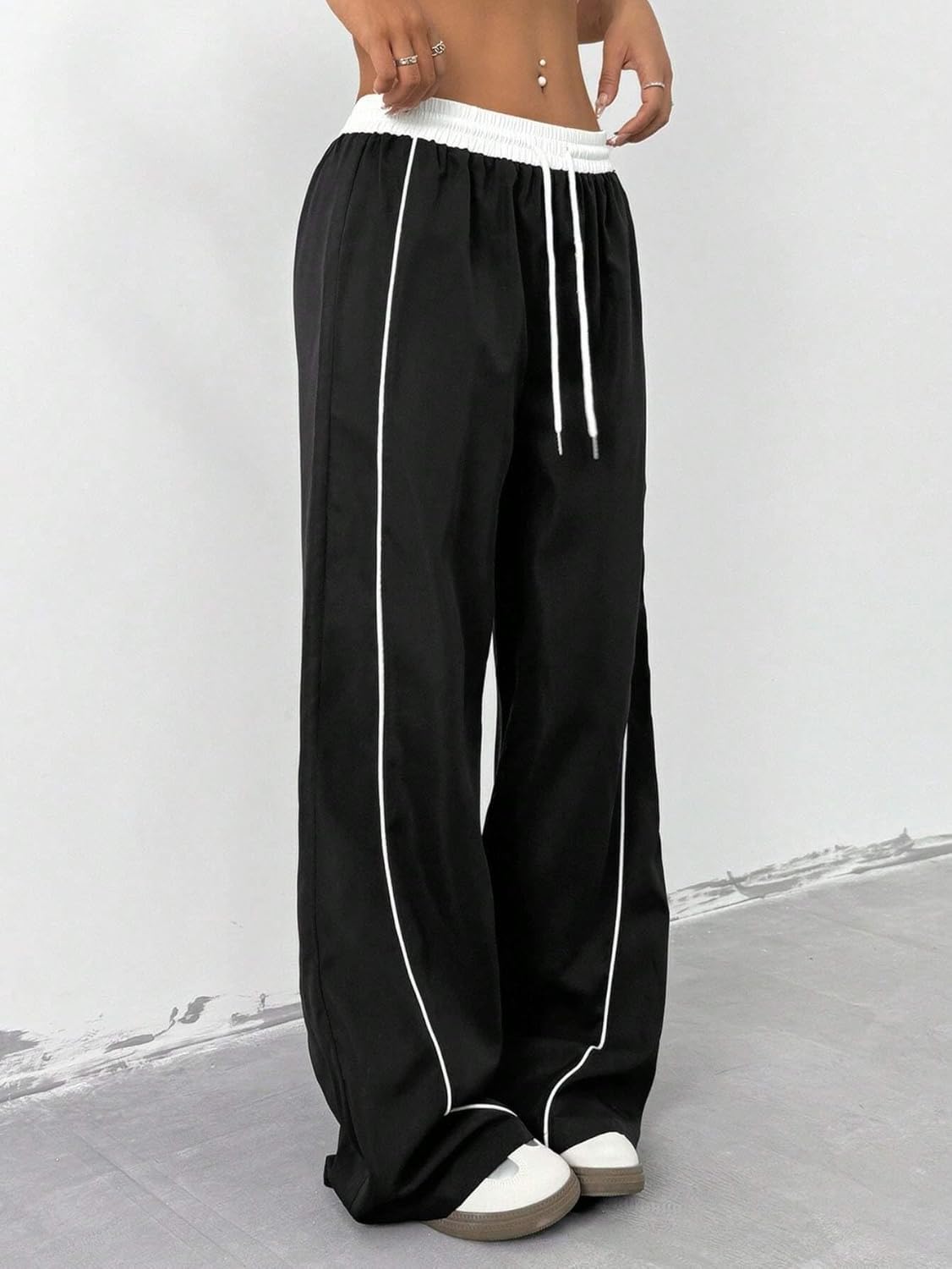 ZAFUL Womens Parachute Pants Y2K Wide Leg Cargo Sweatpants Drawstring Waist Jogger Pants with Pockets - Image 5