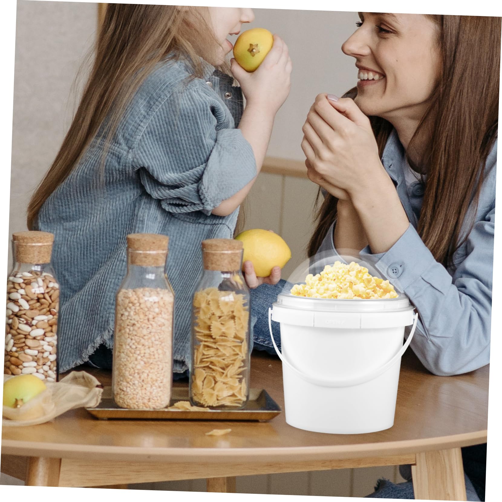 GLEAVI 5Pcs Popcorn Buckets with Dome Lids Snack Bowls for Indoor Outdoor Use Containers with Smooth Handles for Home Cinema and Parties