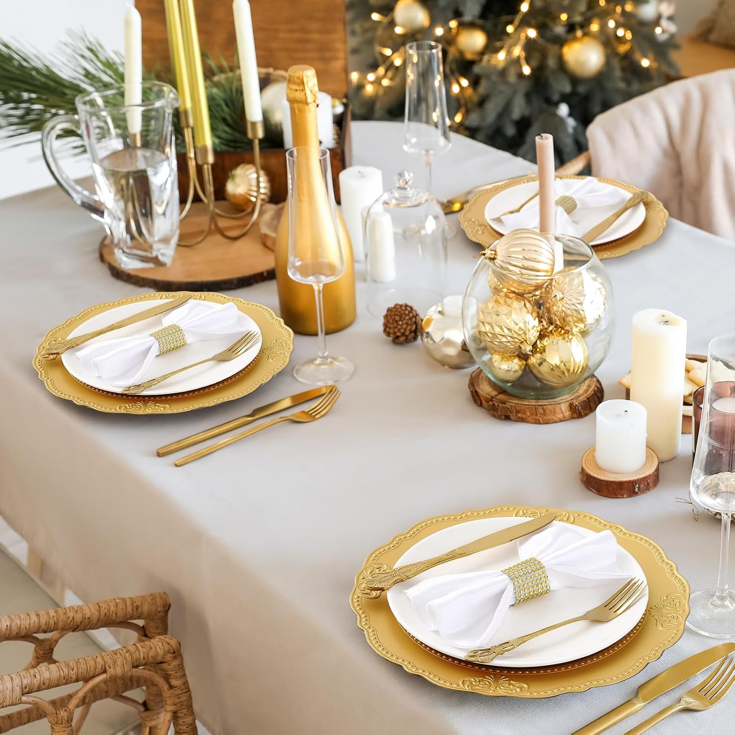 Maxdot 50 Pcs Gold Charger Plates Bulk 13 Inch Plastic Round Dinner Plate Chargers for Wedding Birthday Party Banquet Event Tabletop Decoration Table Setting (Retro)