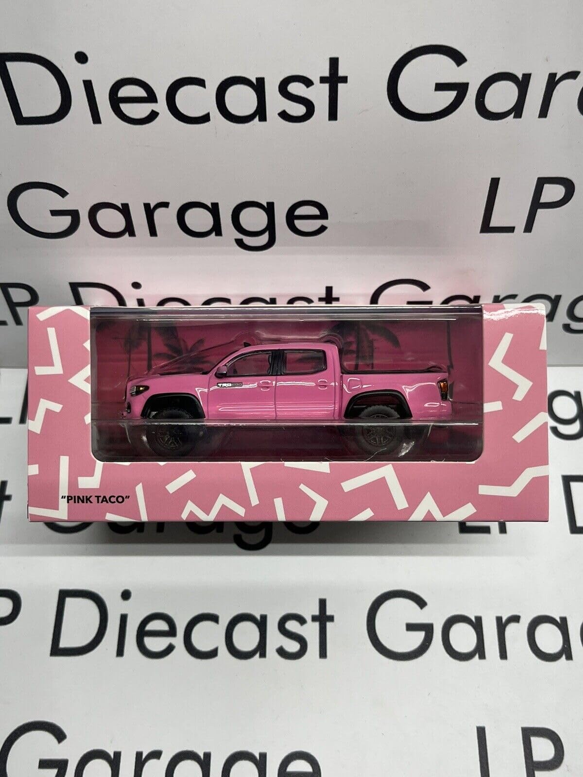 Amazon | GCD トヨタ タコマ TRD プロ ピンク タコ 限定版 1:64 ダイ