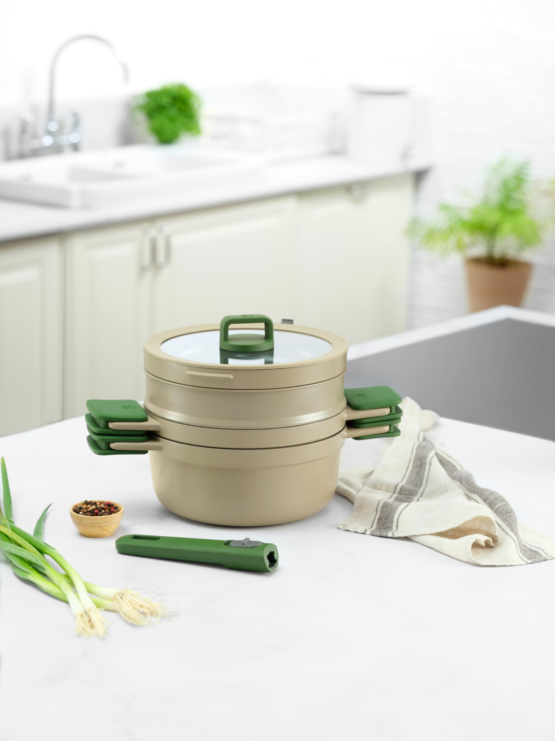 BRA Compac Pro Ceramic | Batería de cocina apilable de 5 piezas, aluminio fundido con antiadherente cerámico, compatible con todo tipo de cocinas, incluida inducción
