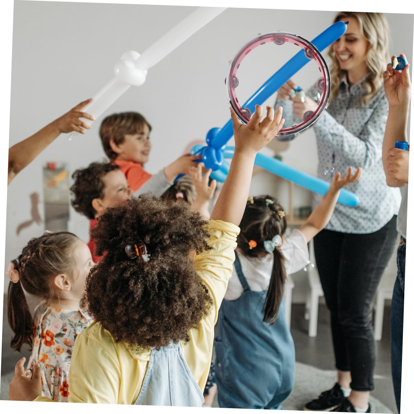 Pandereta de Mano Ajustable, Juguete de Percusión Rojo de Plástico y Metal | Instrumento de Percusión para Niños, Tambor Infantil Fácil de Usar, para Banda y Concierto