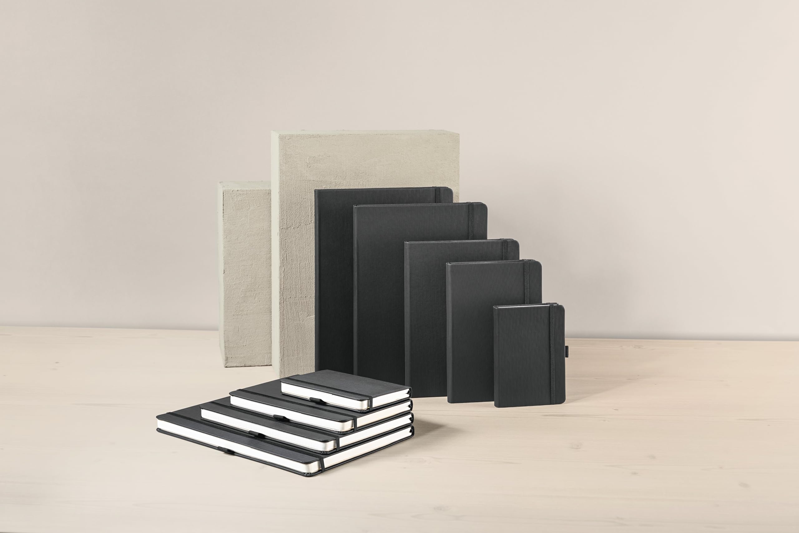 SIGEL Taccuino premium Conceptum A4 copertina rigida - 3 pezzi | CO111, quadrettatura piccola, nero, ideale come diario, bullet journal, libro delle idee o quaderno di scrittura