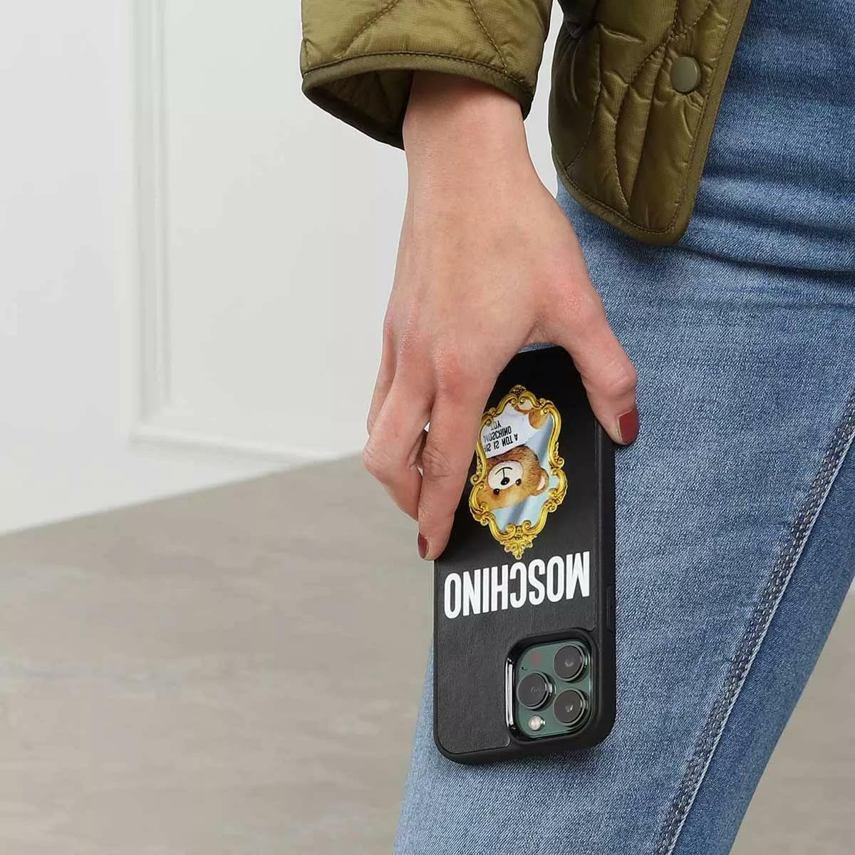Moschino - Handyhlle - Damen: Amazon.de: Elektronik & Foto