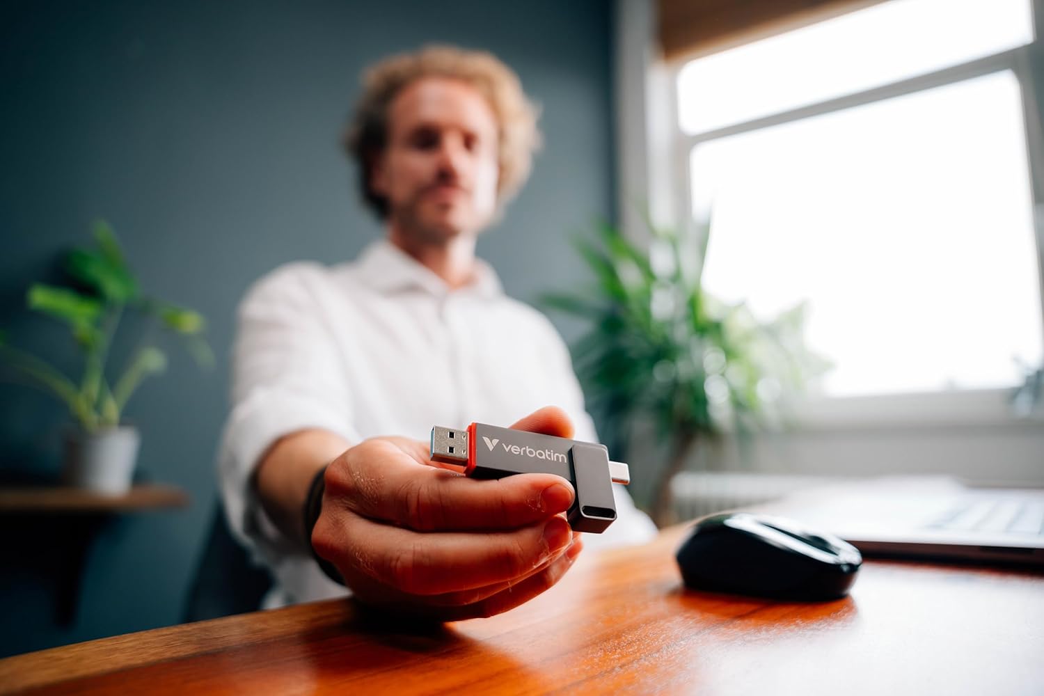 Verbatim Dual QuickStick 512GB External 3.2 Gen 1 USB-C/USB-A SSD, High Speed USB Stick up to 530MB/s, Extremely Fast Memory Stick for Mobile Phone, Laptop, PC and Notebook