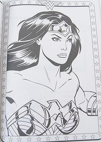 Miniatura 4 de Wonder Woman - Libro para colorear y actividades con personaje de pie en la contraportada, 80 páginas