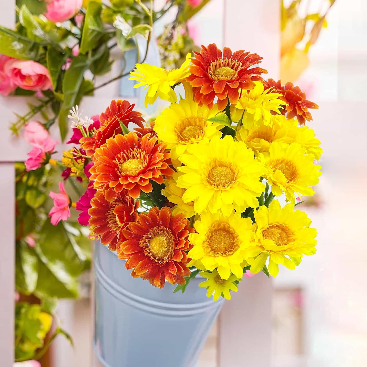 SNAIL GARDEN 30 Heads Artificial Gerbera Daisies with Dewdrop, 2 Colors Silk Daisy Flowers Look Real with 3 Shaped of Leaves, Faux Daisy Flowers Sparkle in The Sunlight for Home Office Garden Wedding