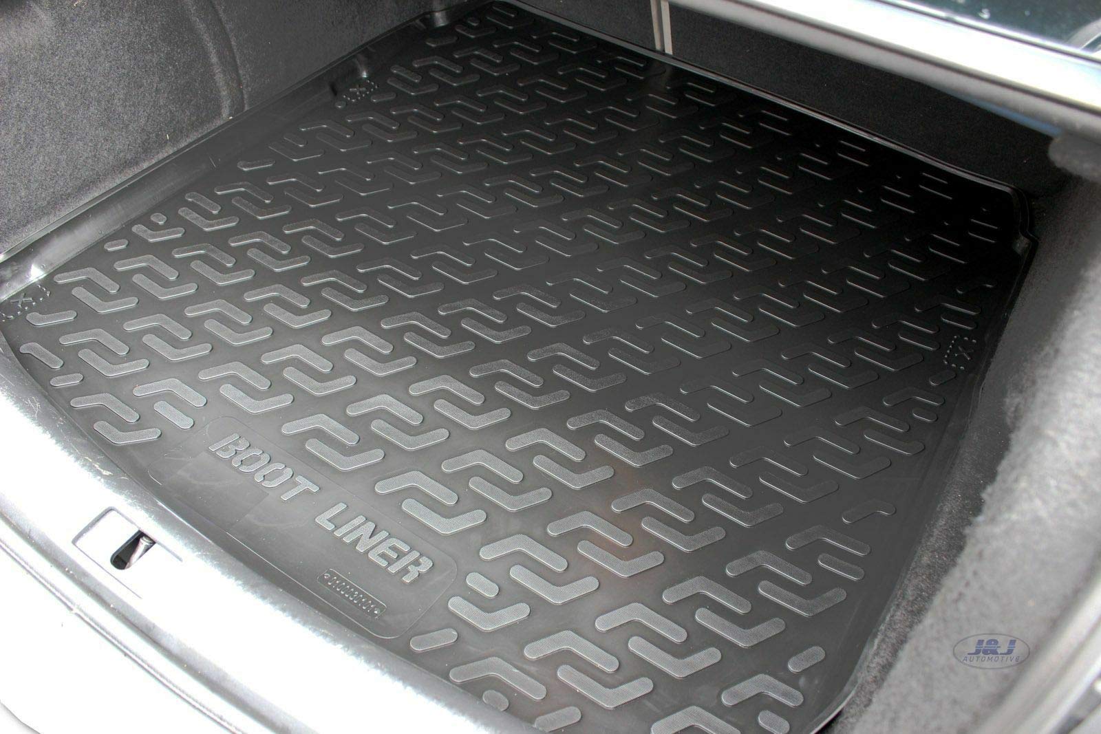 Tapis De Coffre Neuf Pour Audi A4 B8 Berline (01.2008-10.2015) - Marque Mossa - Imperméable & Antidérapant