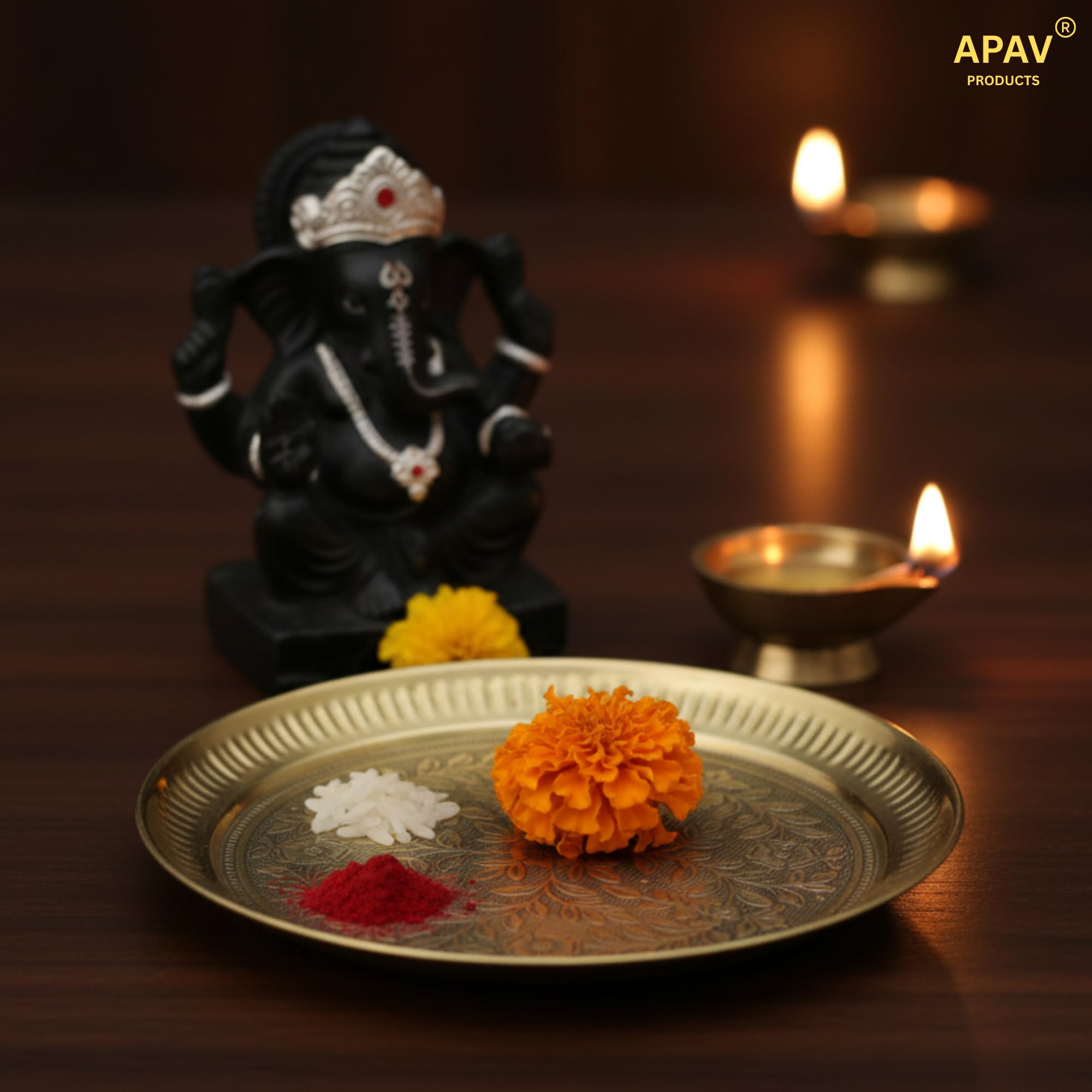 APAV Brass Pooja Thali 4 Inch – Pure Brass Mini Puja Plate for Aarti, Kumkum & Daily Worship – Handcrafted Traditional Pooja Plate for Home Temple & Gifting (4 inch (Golden)) 4