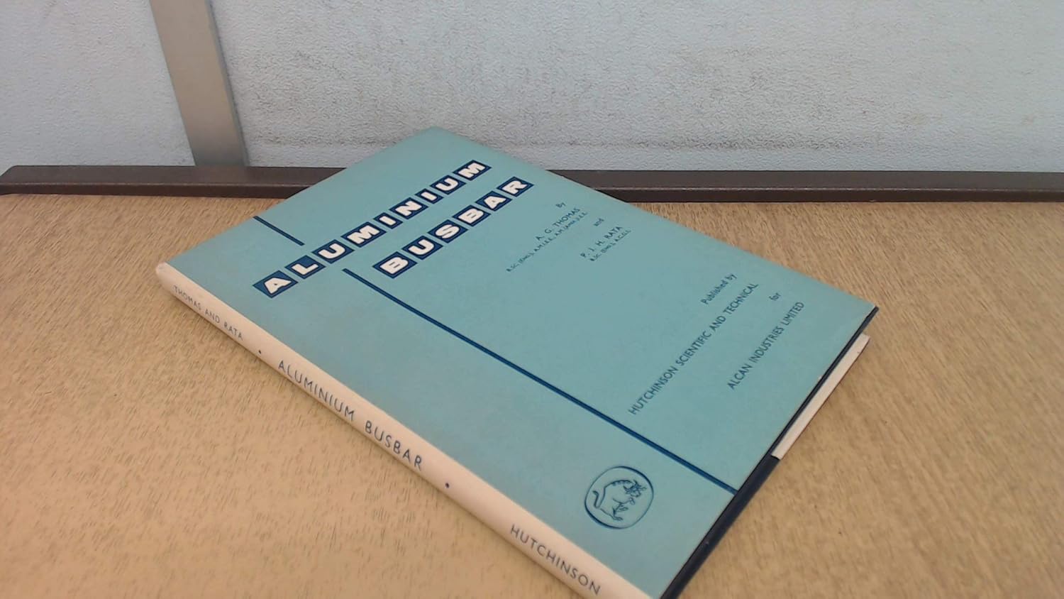 Aluminium Busbar: A.G. and Rata P.J.H. Thomas: 9780090578405: Amazon ...