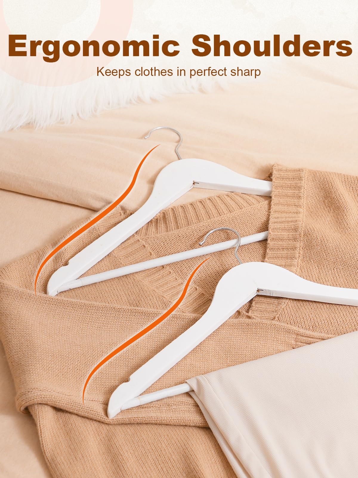 HOUSE DAY Perchas de madera blanca, paquete de 20 perchas de madera maciza con barra antideslizante para pantalones, perchas de madera resistente para armario, perchas de madera con acabado suave para